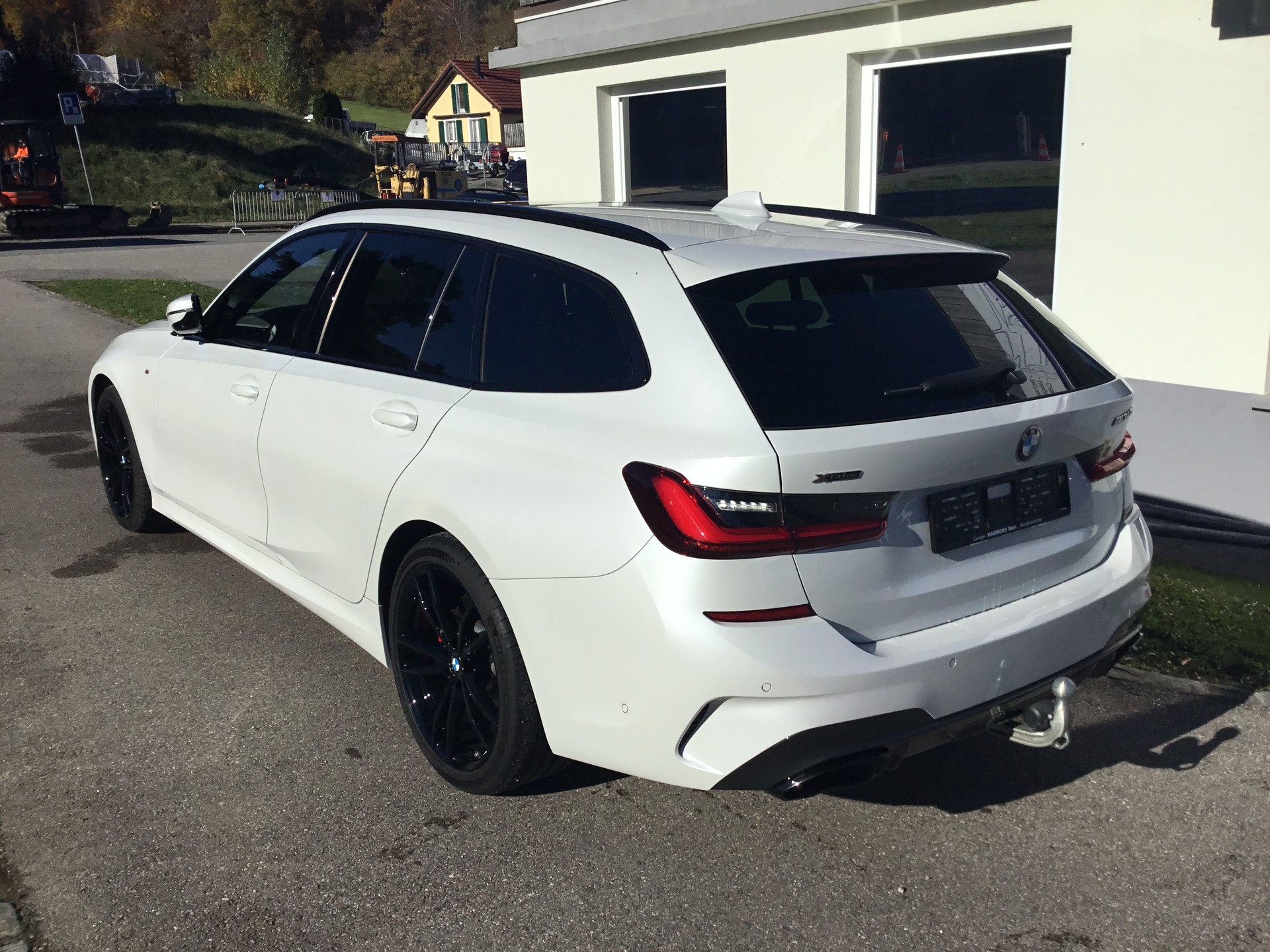 BMW M340i xDrive 48V Touring Steptronic-image-6