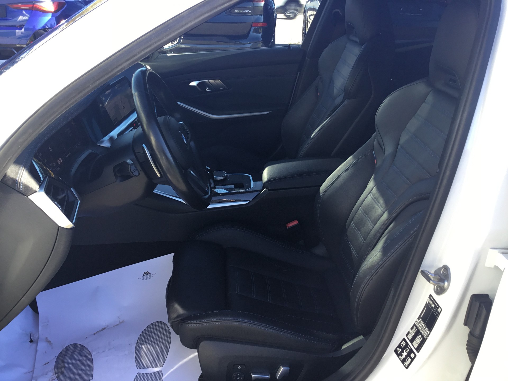 BMW M340i xDrive 48V Touring Steptronic-image-12