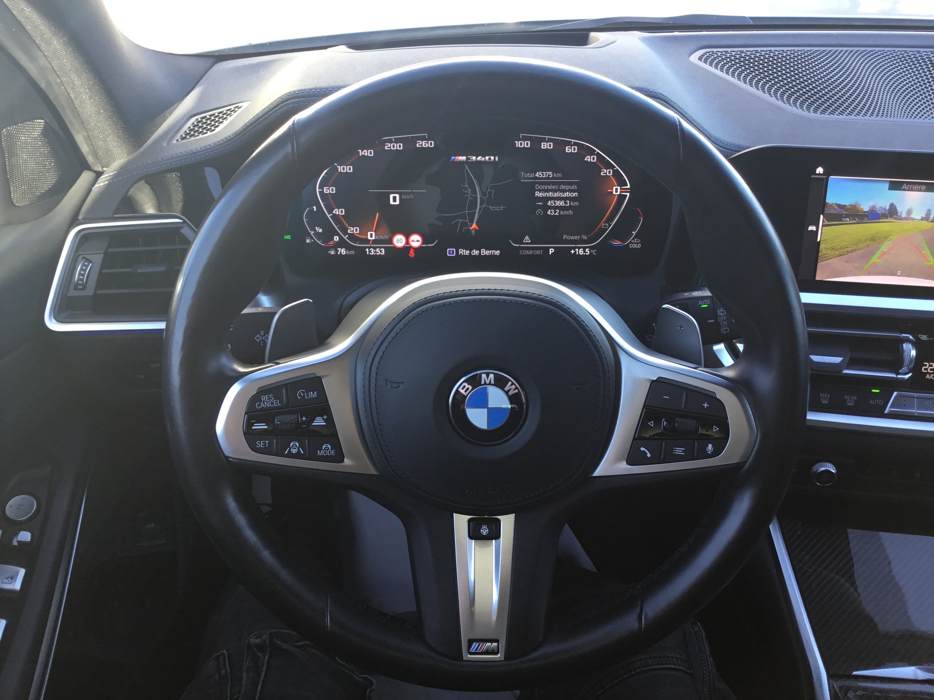 BMW M340i xDrive 48V Touring Steptronic-image-9