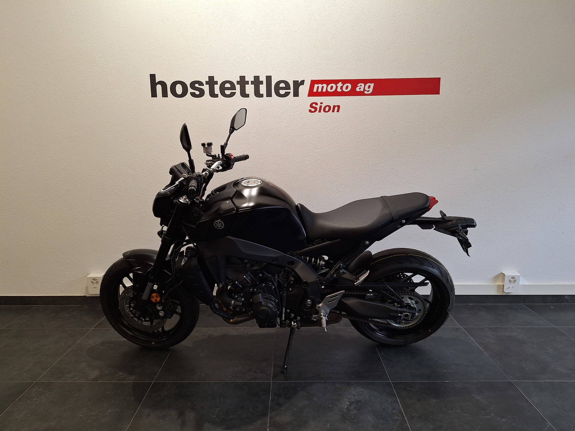 YAMAHA MT-09-showroom-element-3