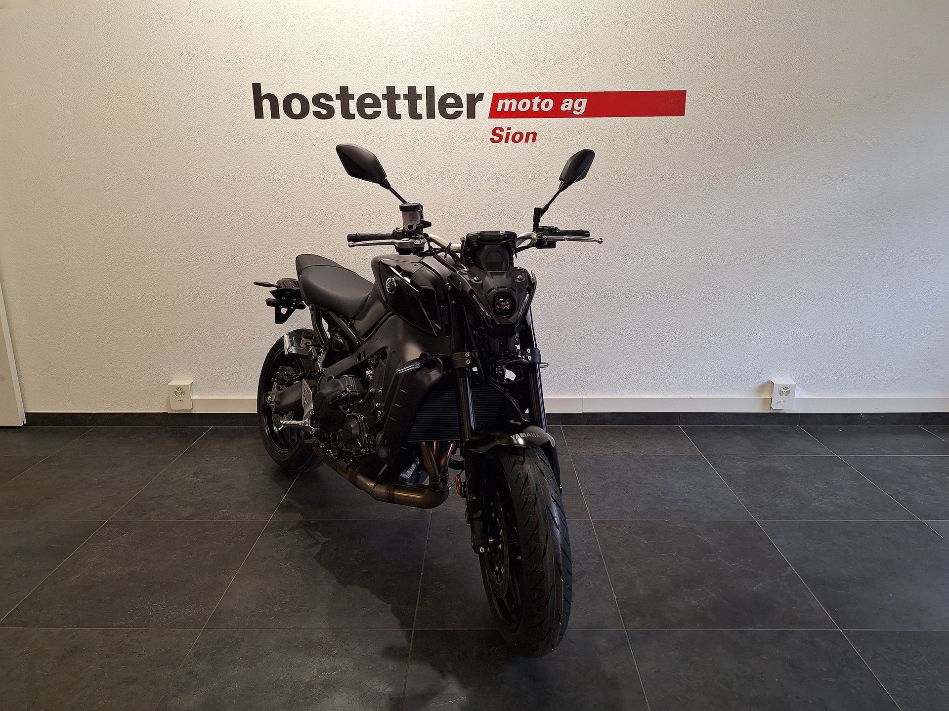 YAMAHA MT-09