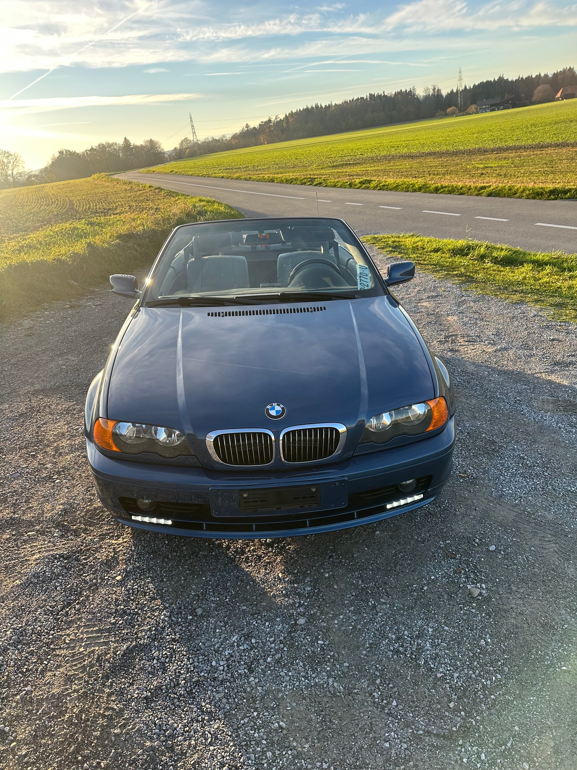 BMW 323Ci Cabriolet-image-1