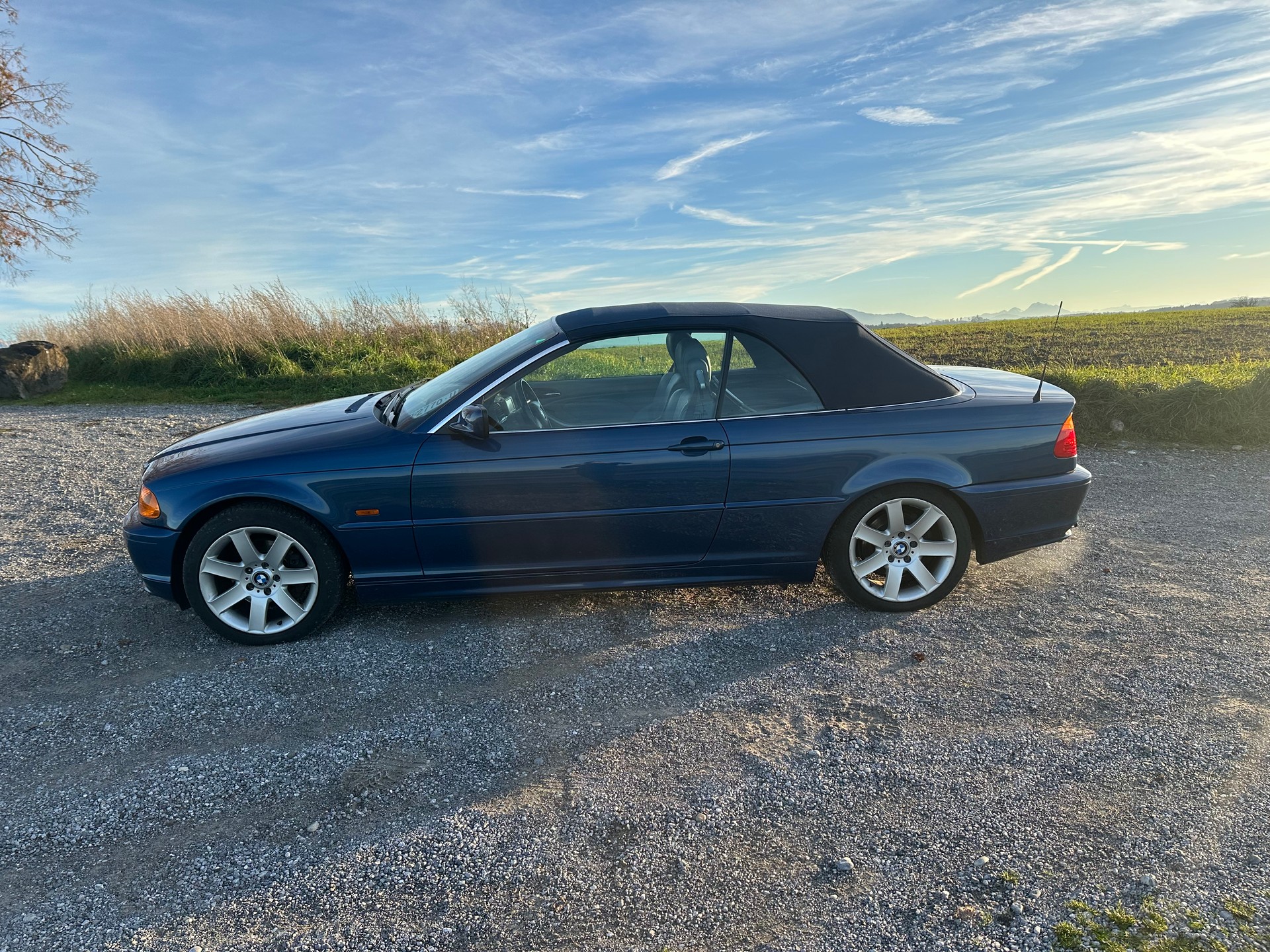 BMW 323Ci Cabriolet-image-4
