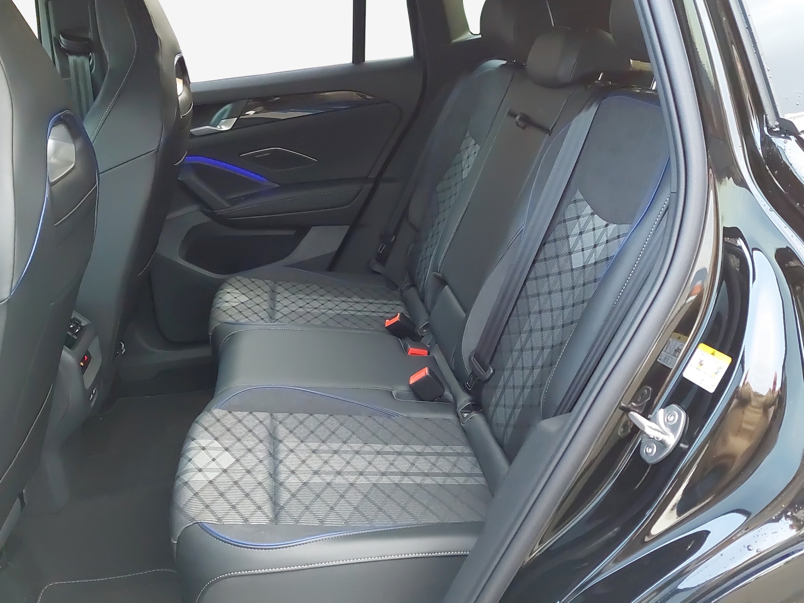VW Tiguan 2.0 TSI DSG R-Line 4Motion-image-11