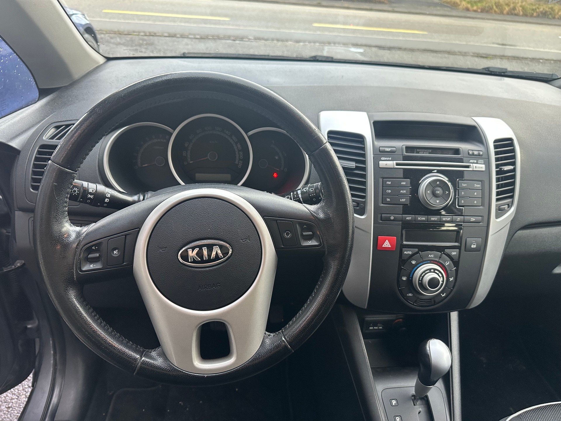 KIA Venga 1.6 CVVT _seven Automatic-image-7