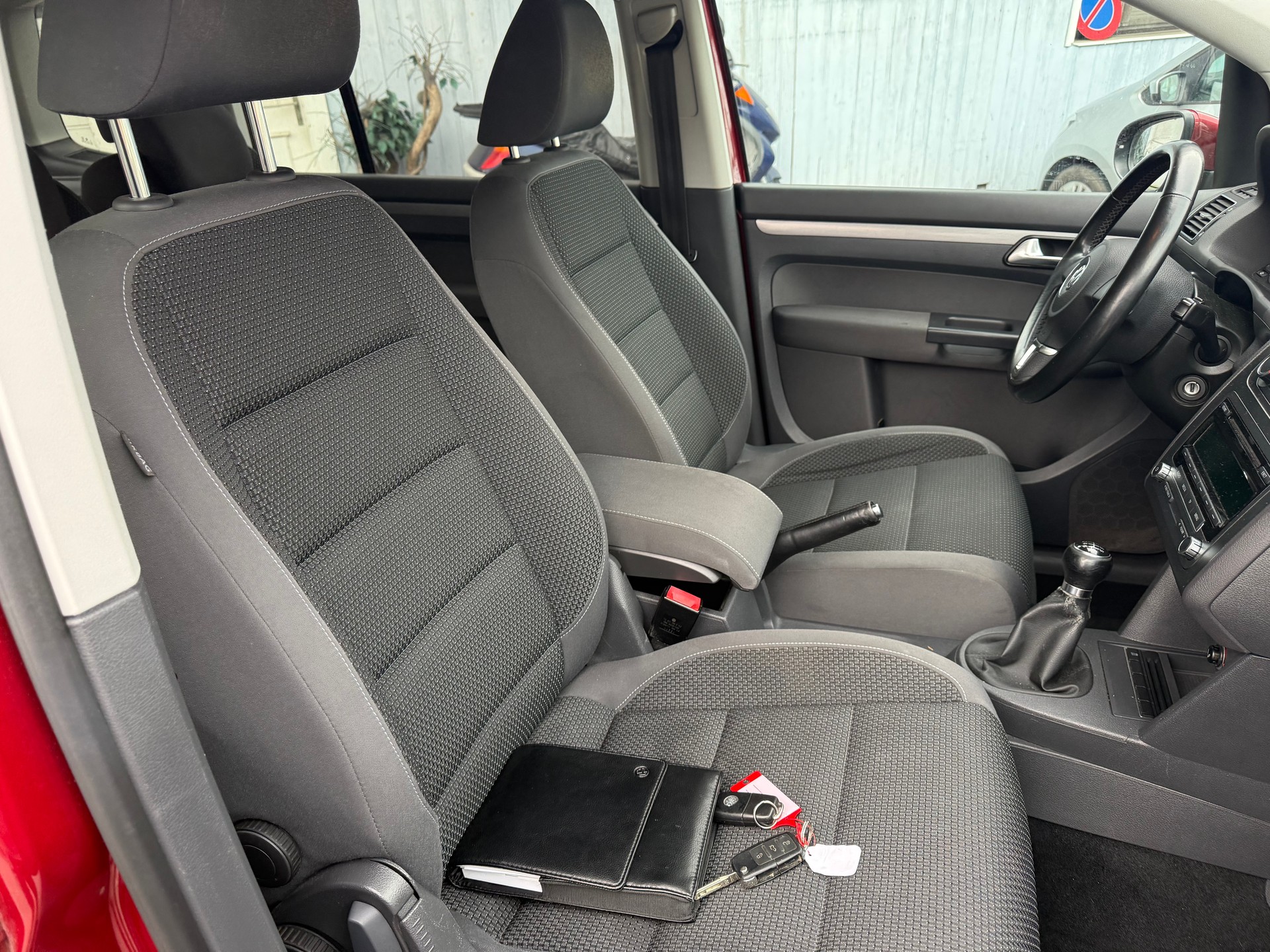 VW Touran 1.4 TSI EcoFuel Comfortline-image-9