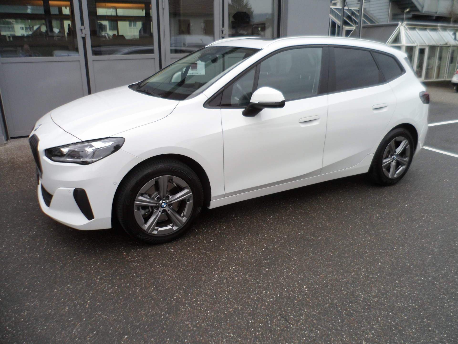 BMW 223d Active Tourer xDrive DKG-image-2