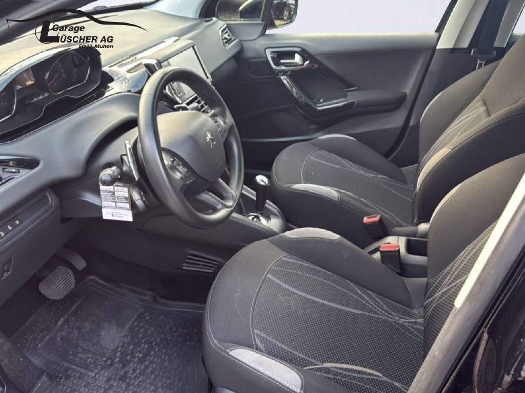 PEUGEOT 208 1.2 PureTech Active EGS S/S-image-7