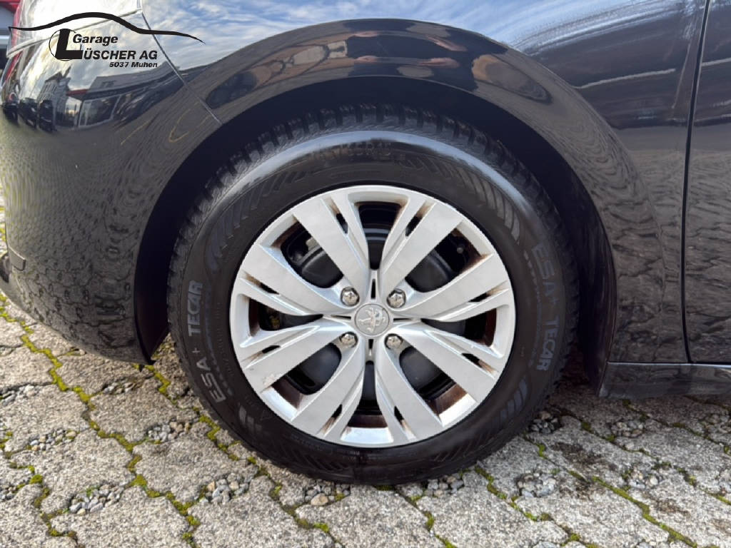 PEUGEOT 208 1.2 PureTech Active EGS S/S-image-15