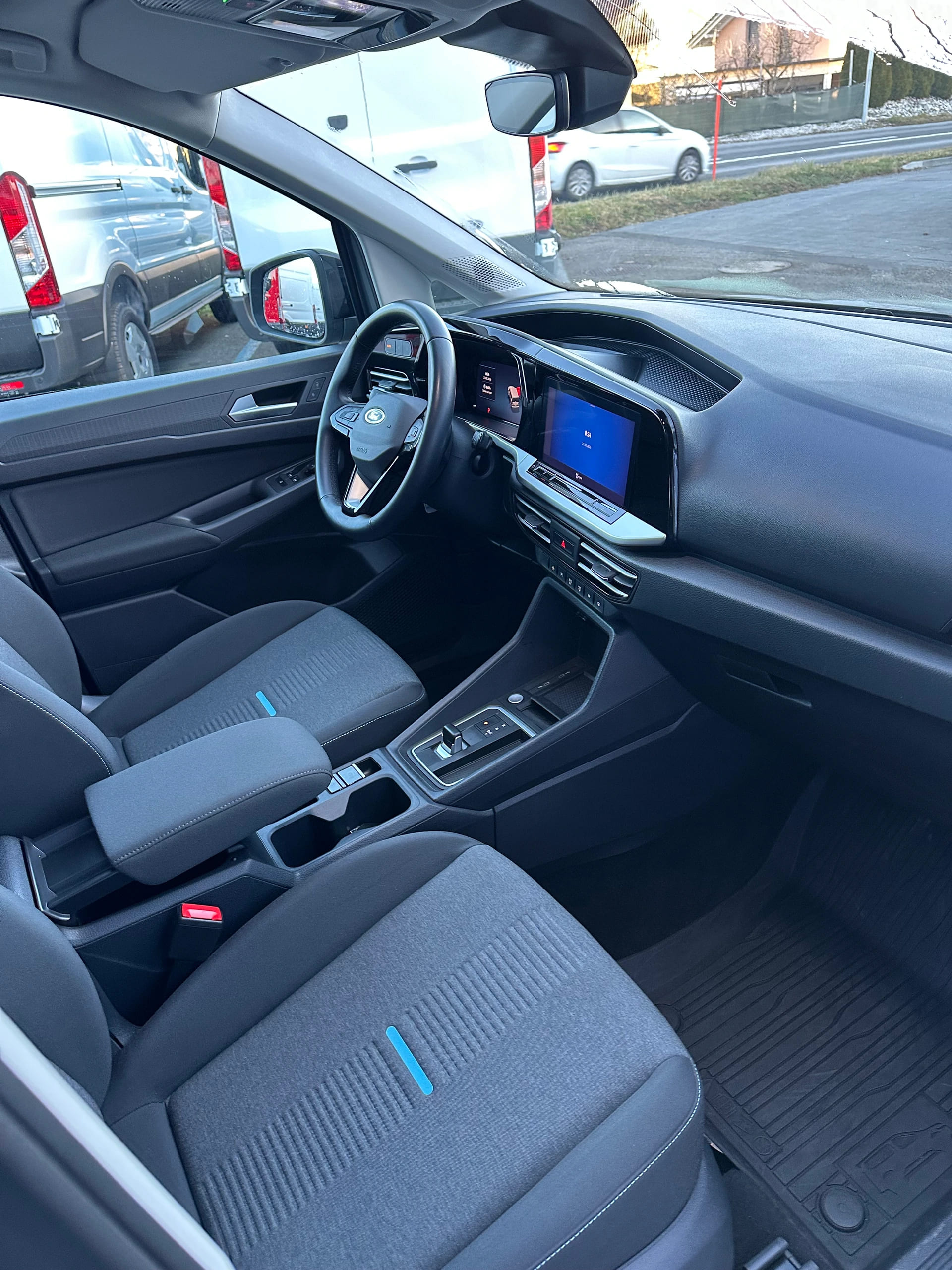 FORD TOURNEO CONNECT Grand 2.0 EcoB Active/122CV/Aut.-image-12