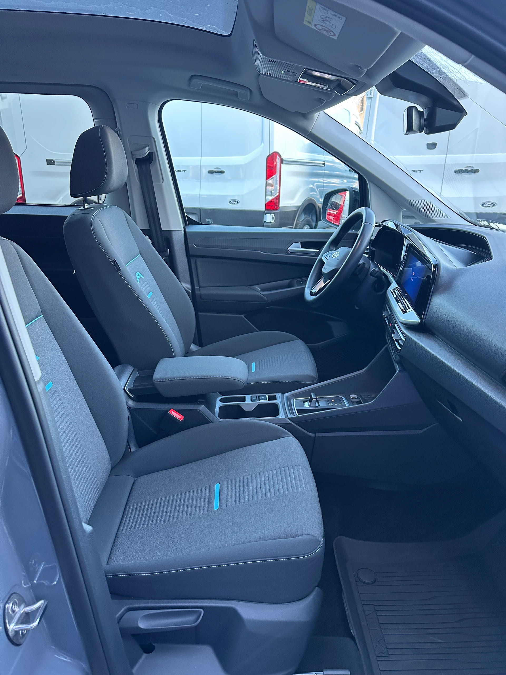 FORD TOURNEO CONNECT Grand 2.0 EcoB Active/122CV/Aut.-image-13