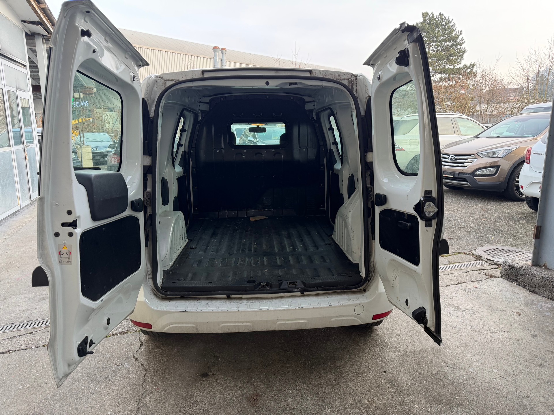 DACIA Dokker Van TCe 115 S&S Ambiance+-image-6