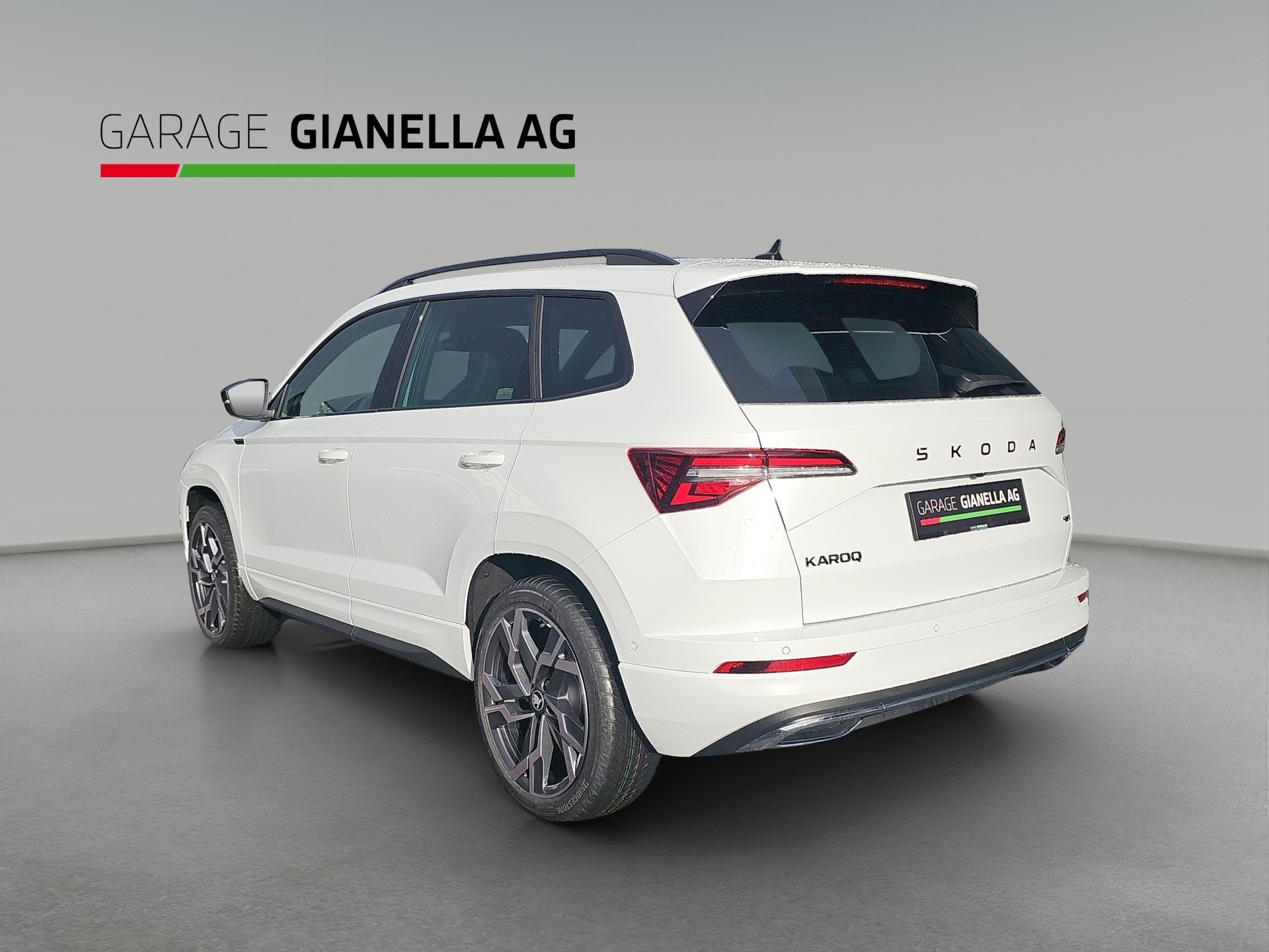 SKODA Karoq 2.0 TSI SportLine 4x4 DSG-showroom-element-2