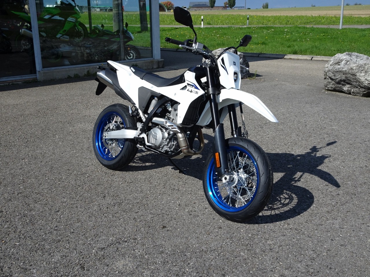 SUZUKI DR-Z 4 SM-showroom-element-1