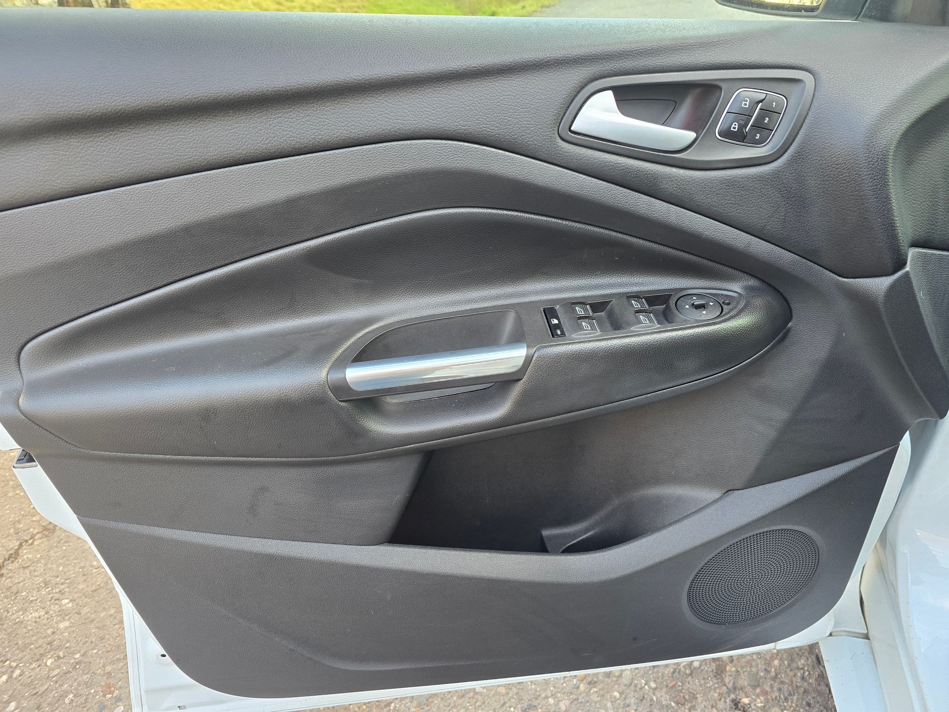 FORD Kuga 2.0 TDCi ST Line High 4WD PowerShift-image-13