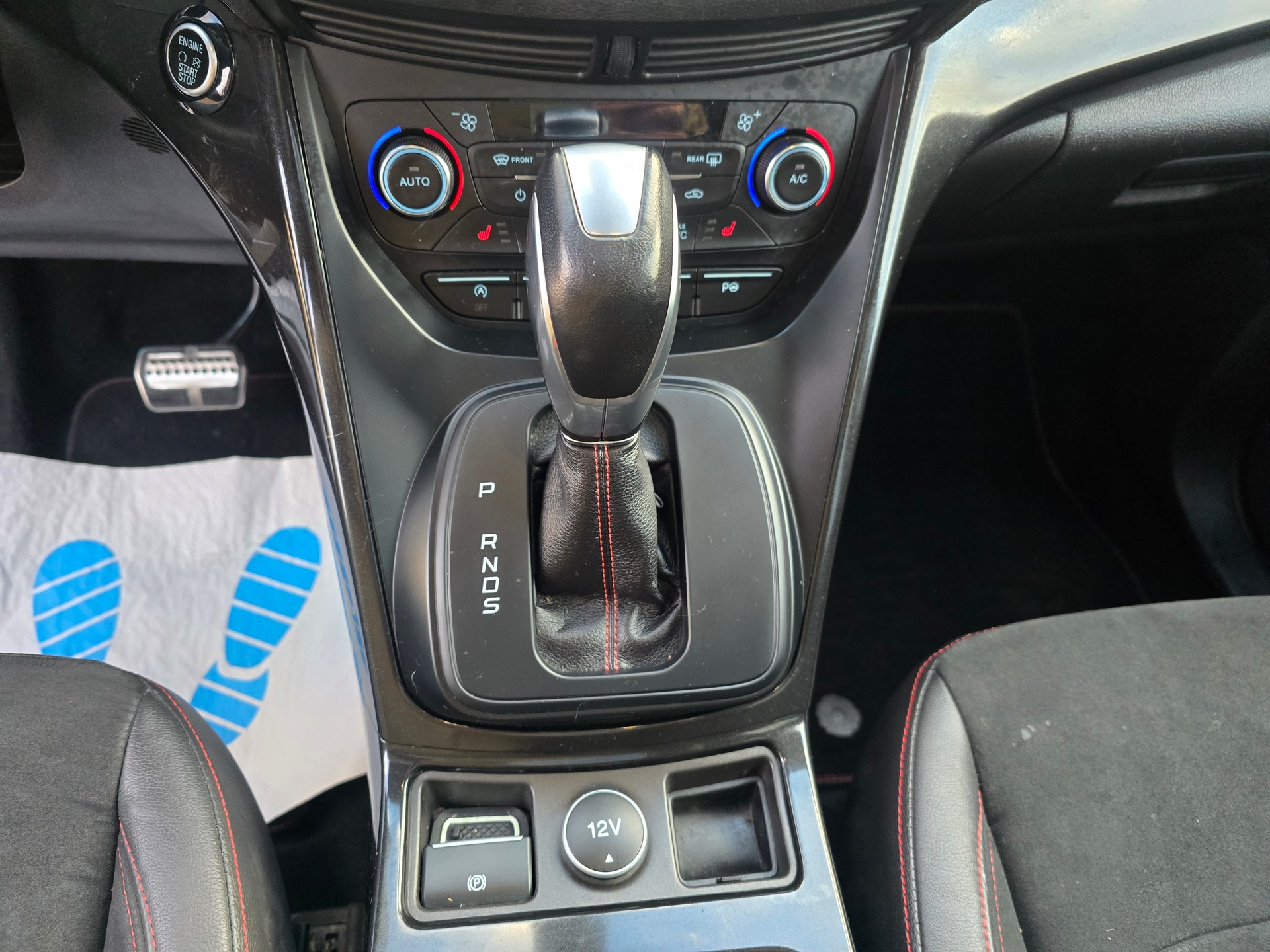 FORD Kuga 2.0 TDCi ST Line High 4WD PowerShift-image-17