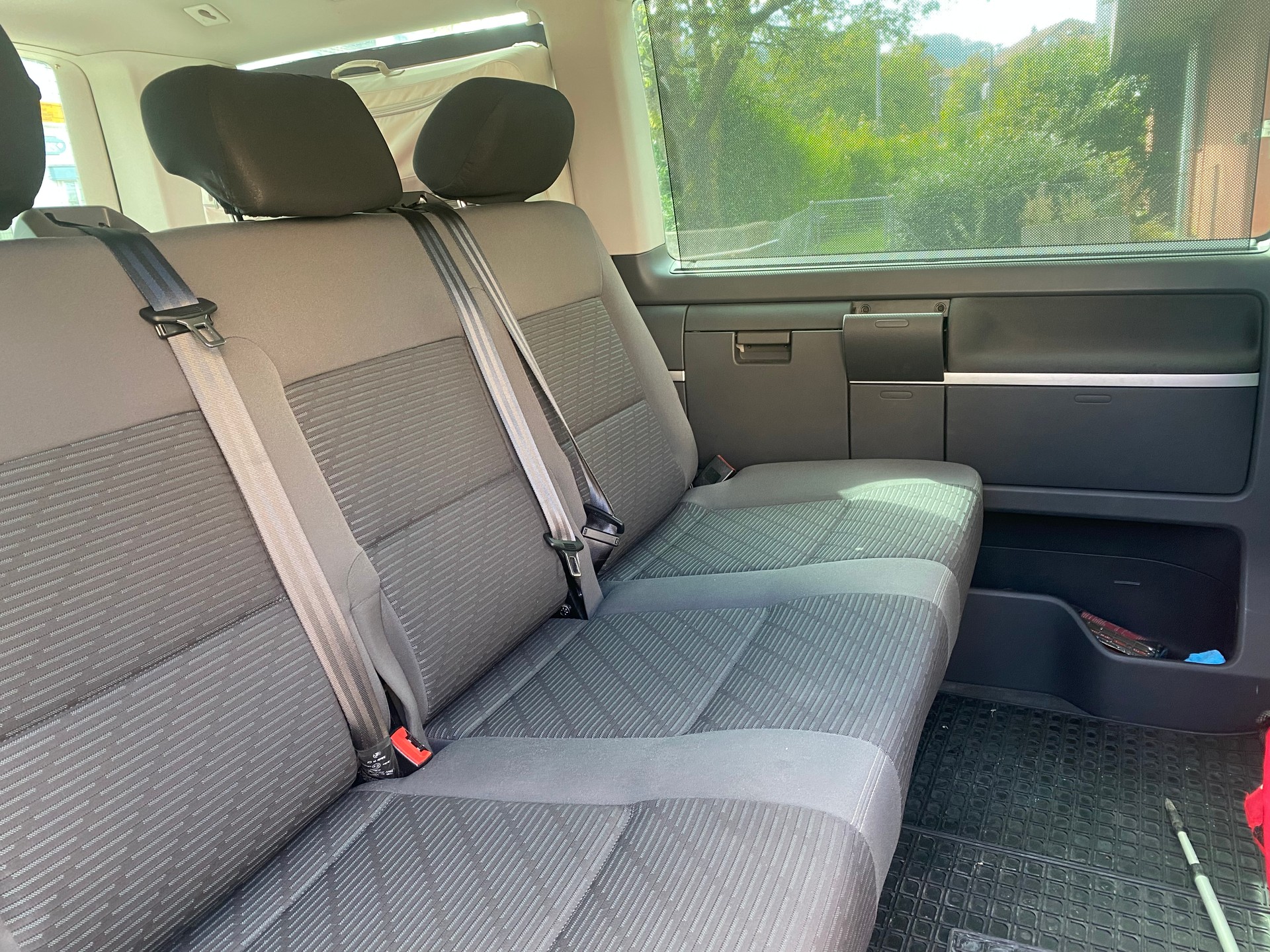 VW Multivan Highline 4M-image-4