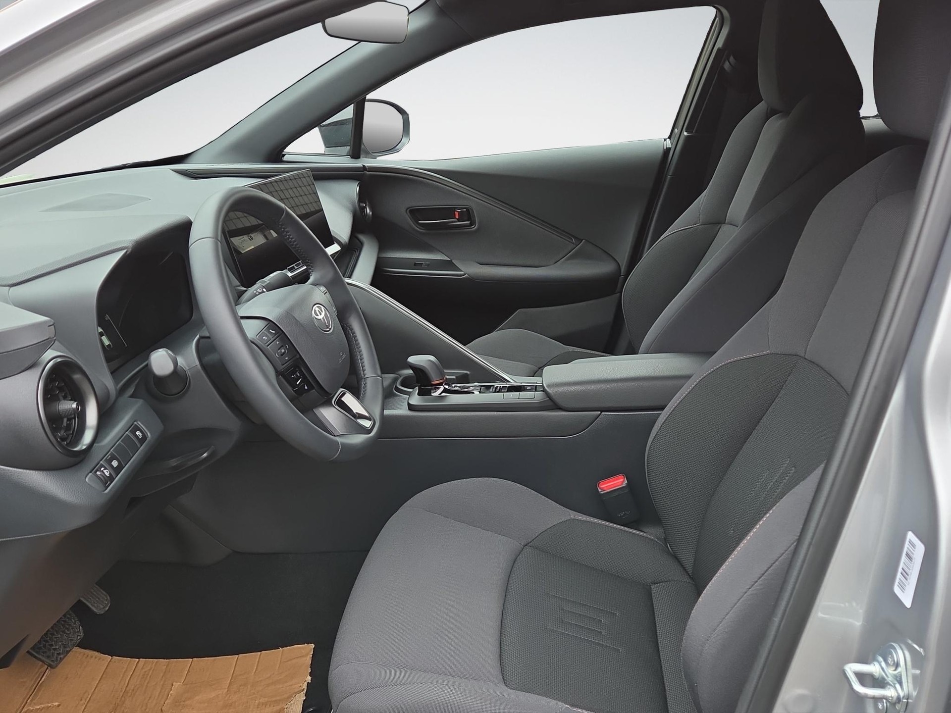TOYOTA C-HR 2.0 PHEV Swiss Edition-image-8