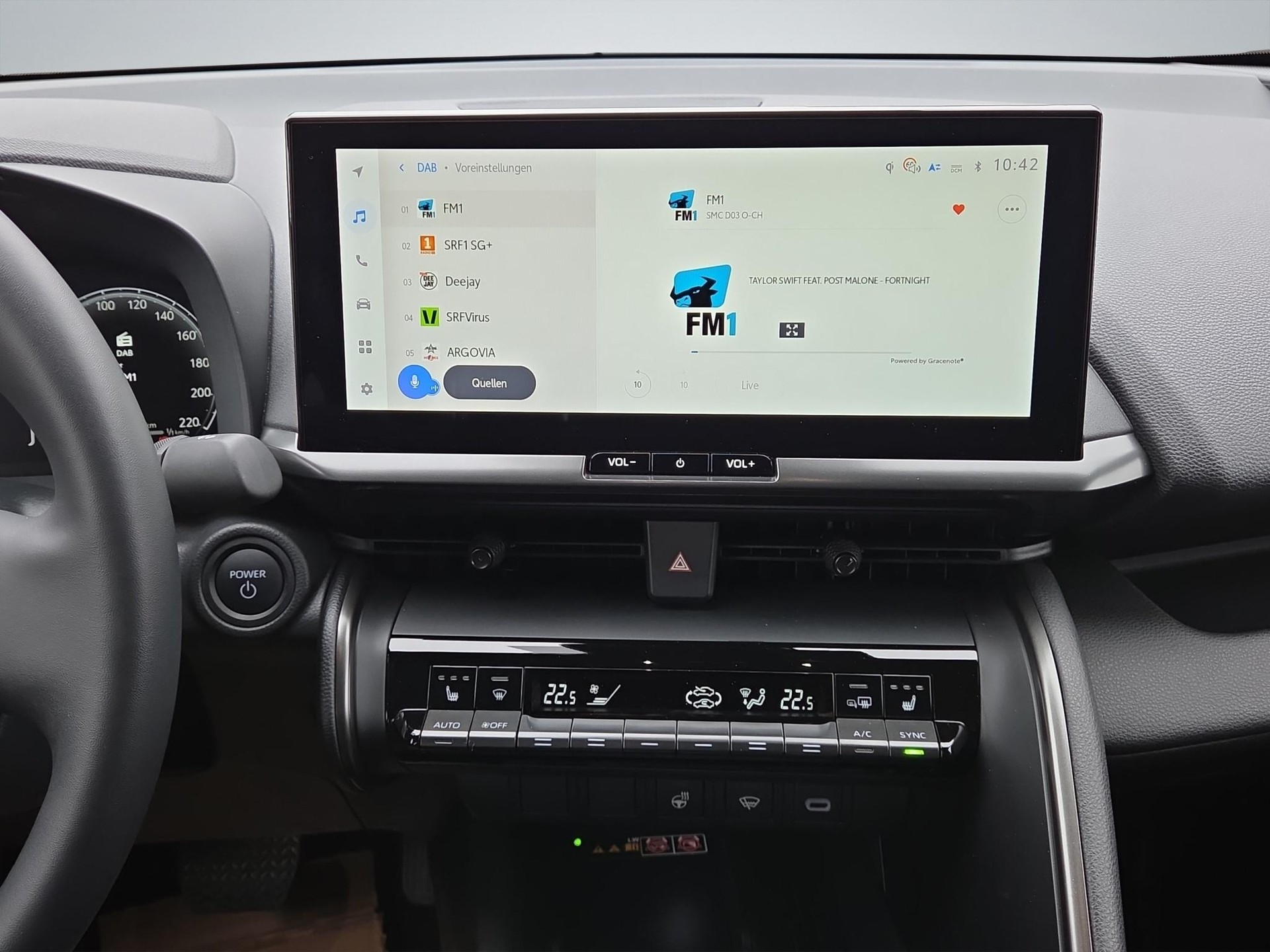 TOYOTA C-HR 2.0 PHEV Swiss Edition-image-12