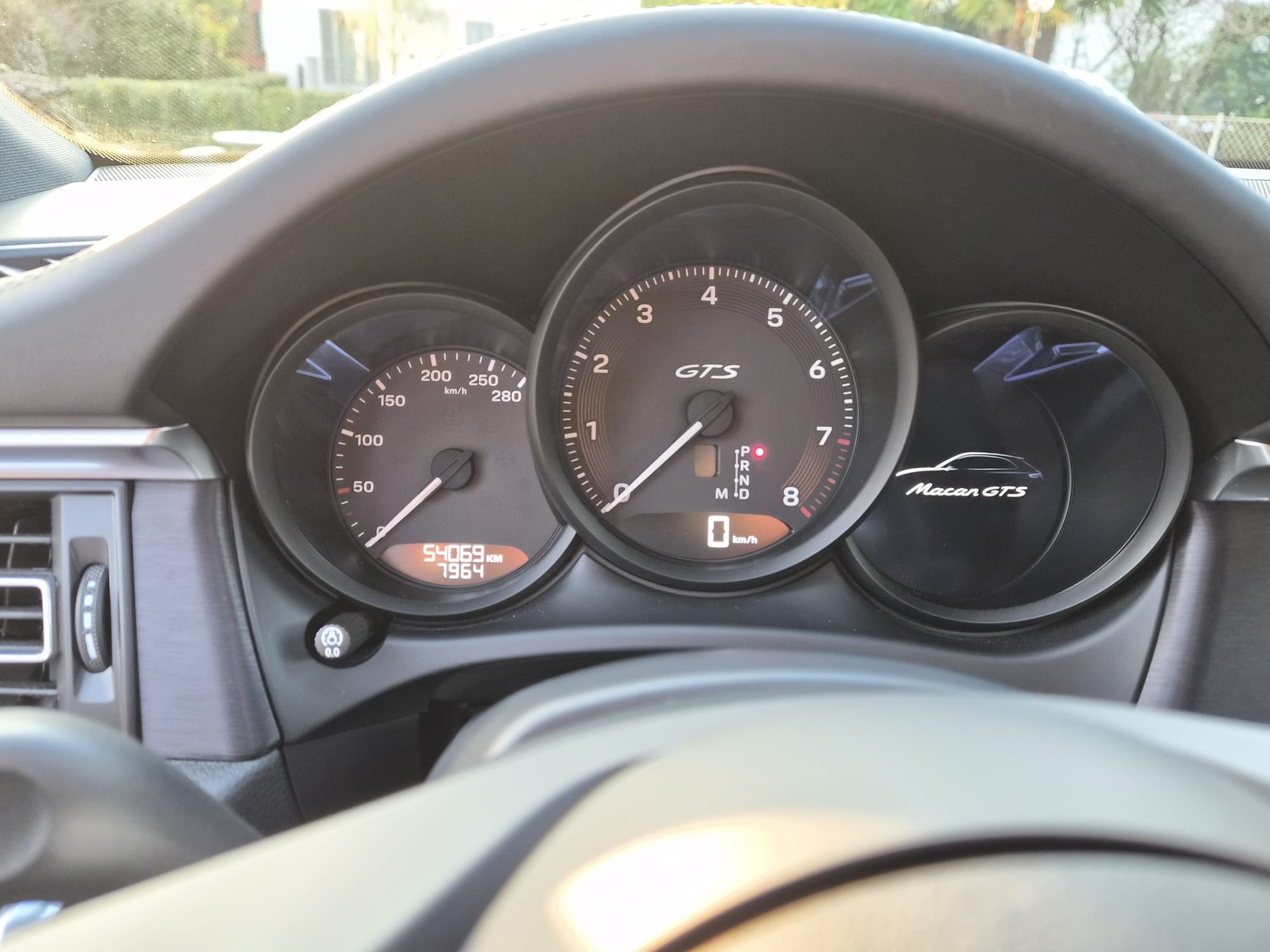 PORSCHE Macan GTS PDK-image-11