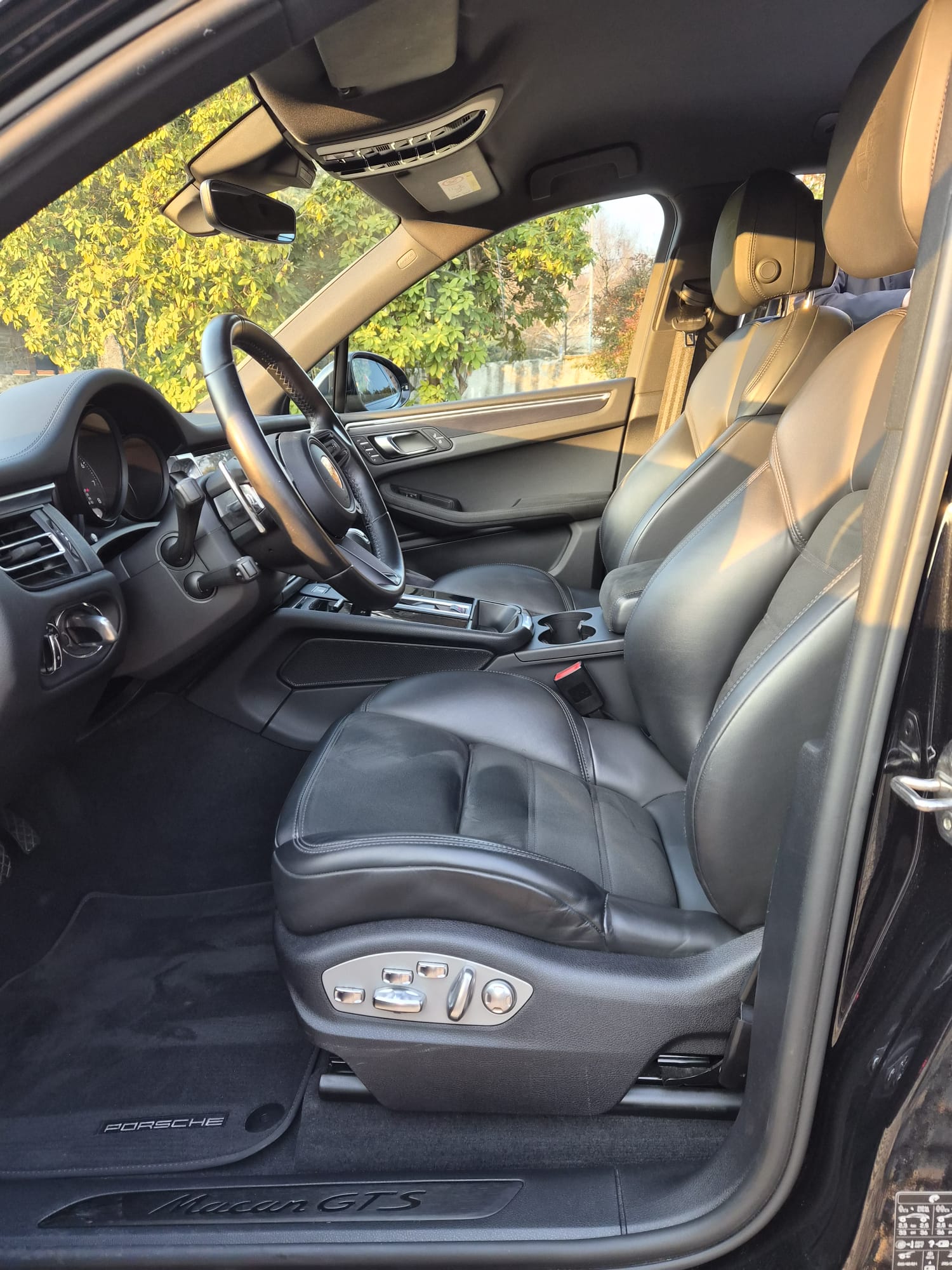 PORSCHE Macan GTS PDK-image-9