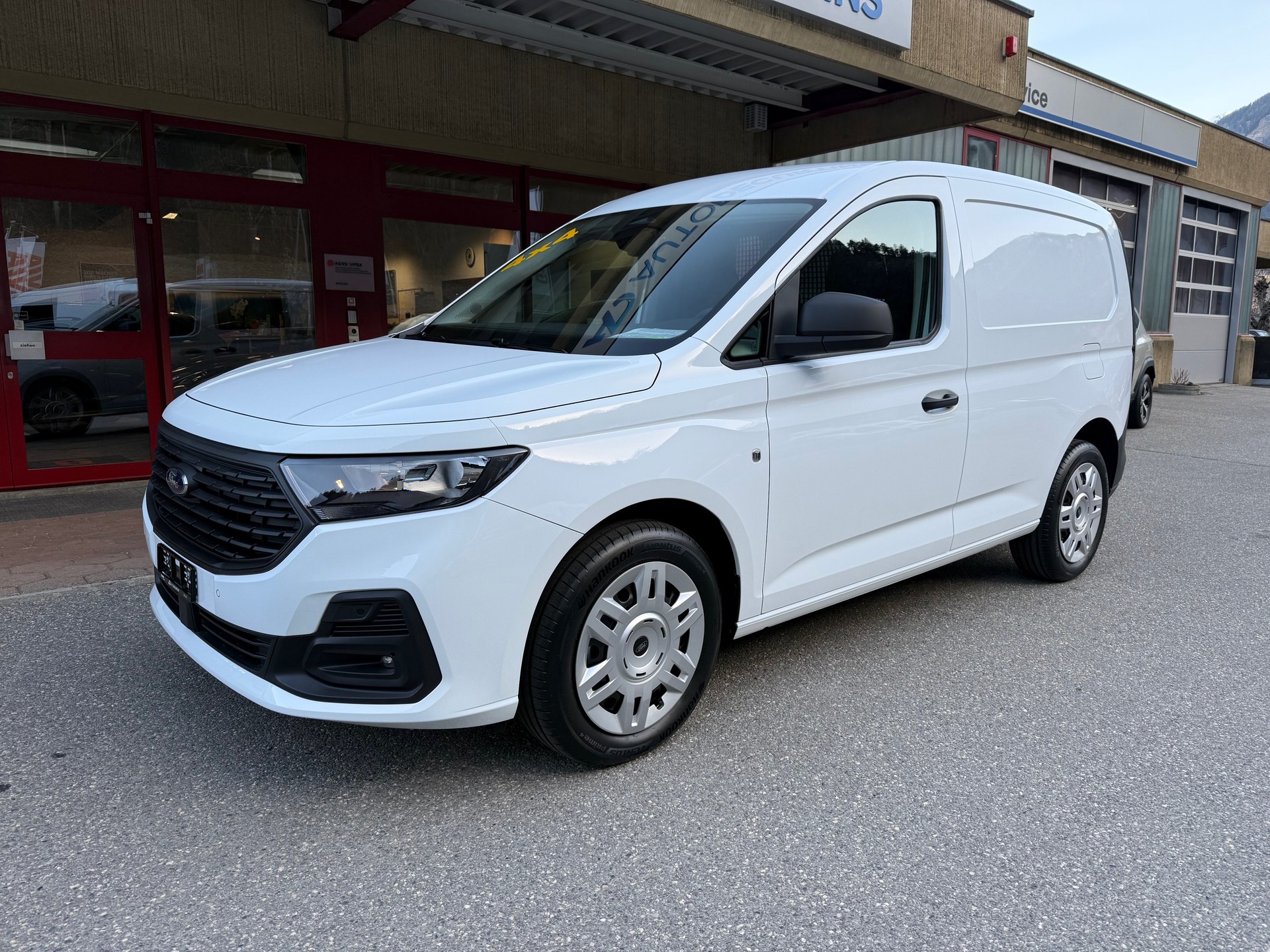 FORD Transit Connect Kasten 2.0 EcoBlue Trend AWD-image-1