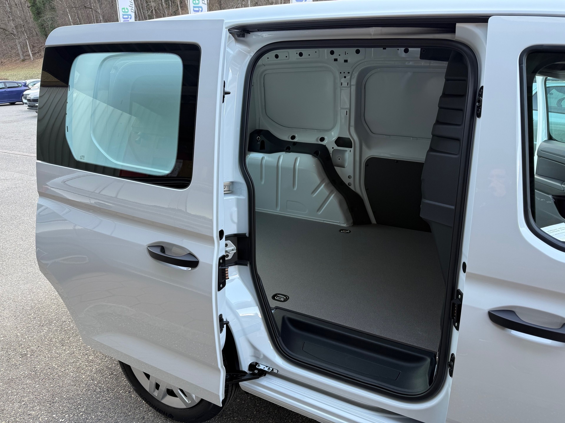 FORD Transit Connect Kasten 2.0 EcoBlue Trend AWD-image-5