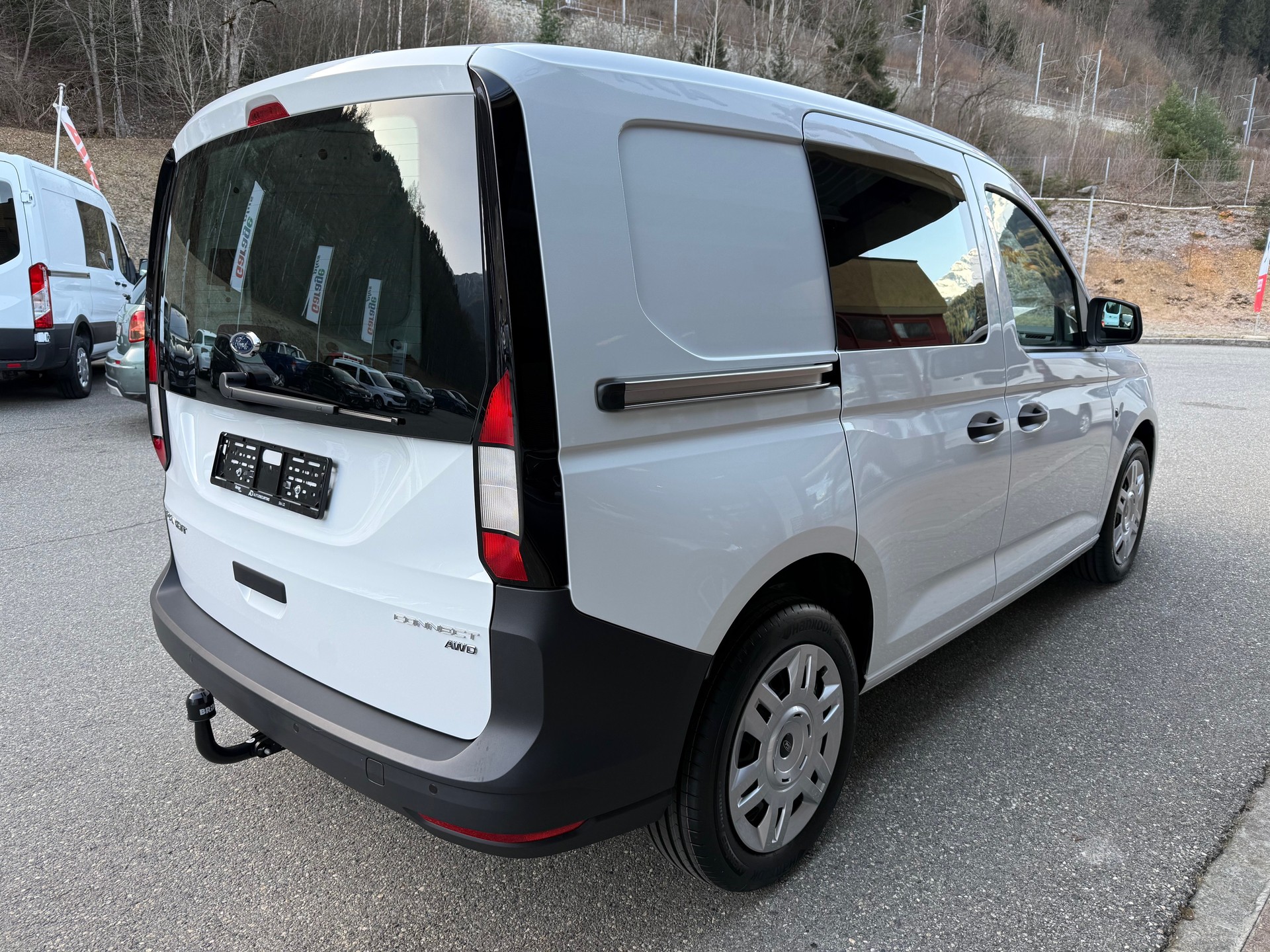 FORD Transit Connect Kasten 2.0 EcoBlue Trend AWD-image-3