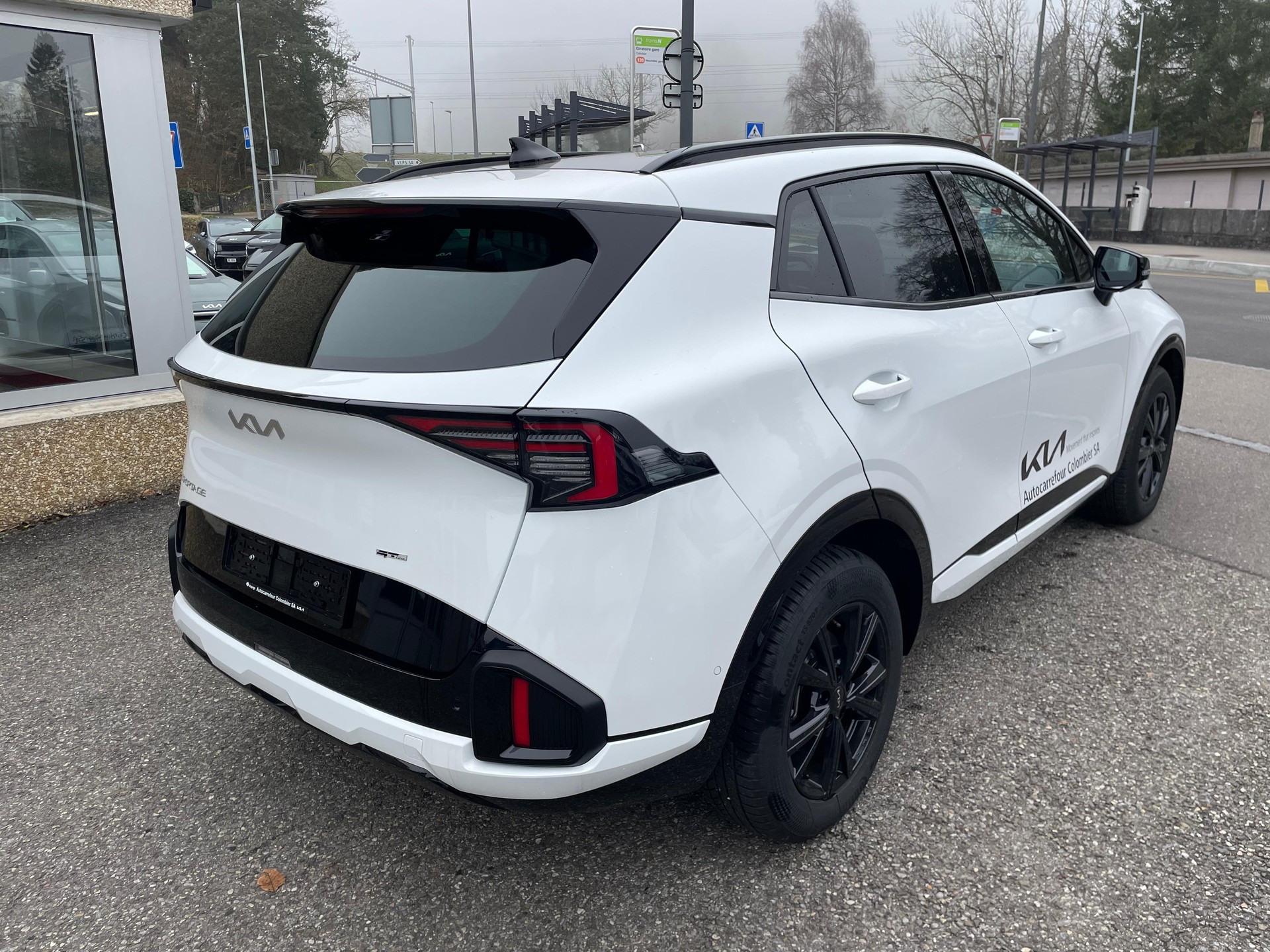 KIA Sportage 1.6 T-GDi Hybrid GT-Line-image-2
