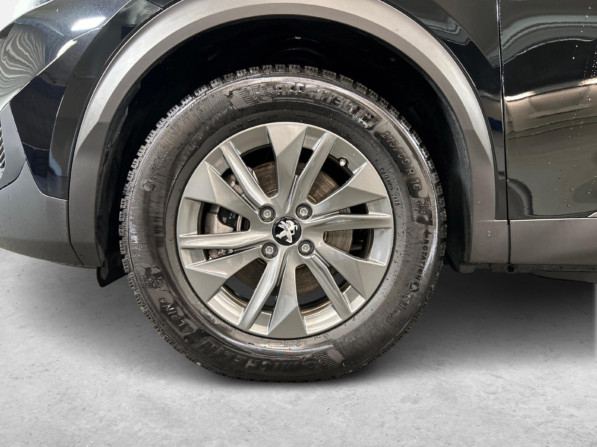 PEUGEOT 2008 e-Active Pack-image-11
