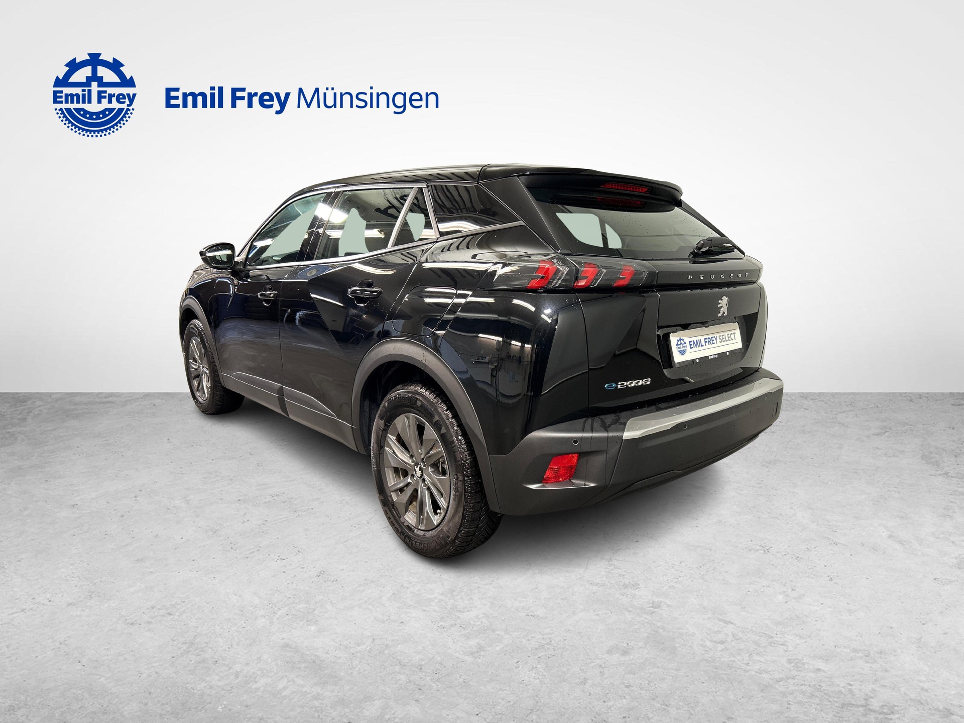 PEUGEOT 2008 e-Active Pack-image-10
