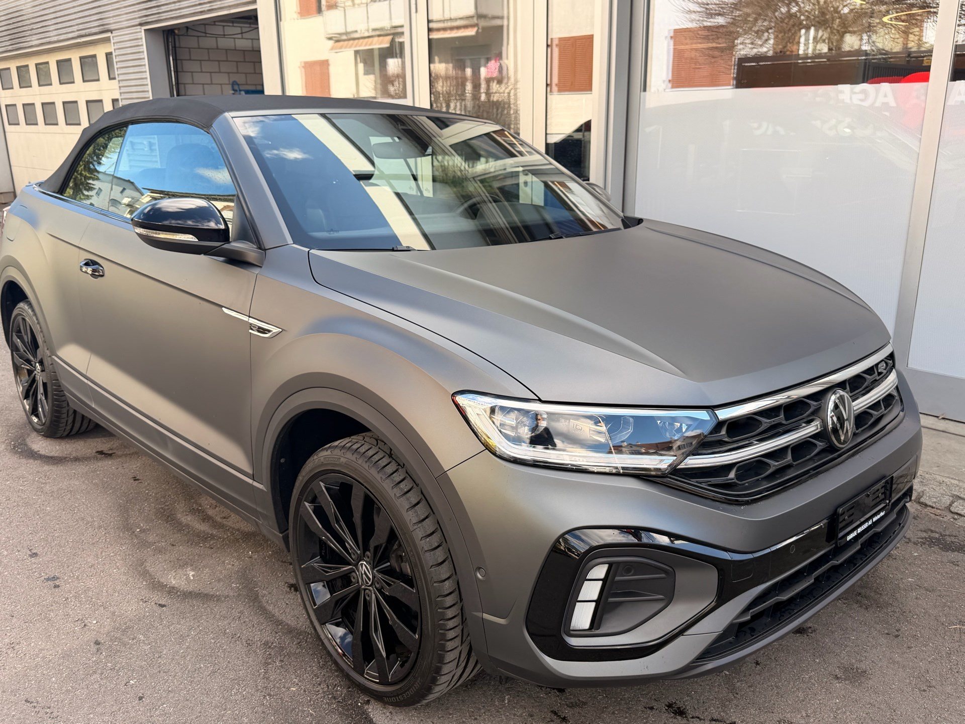 VW T-Roc 1.5 TSI DSG R-LINE *** EDITION GREY ***-image-29