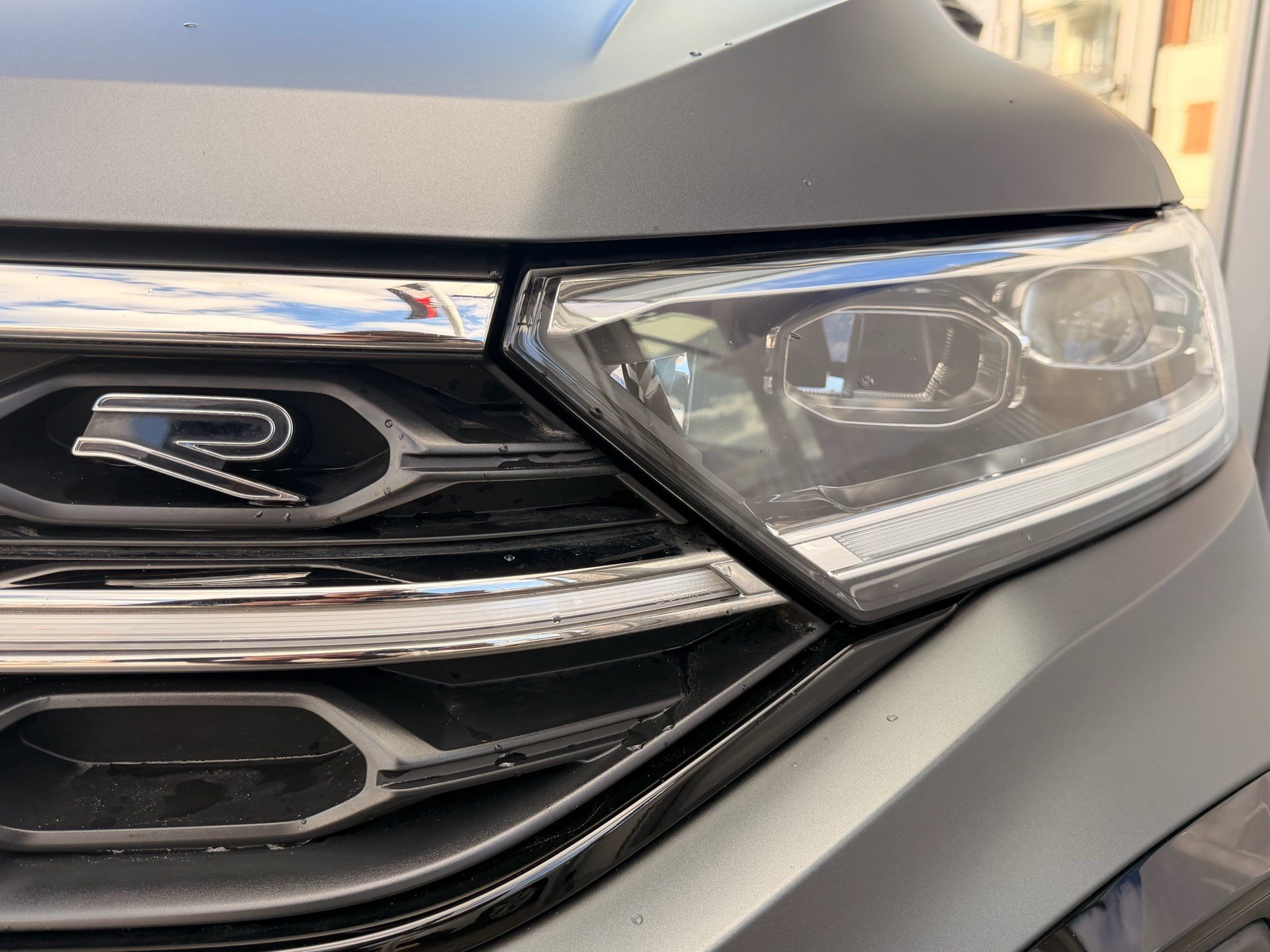 VW T-Roc 1.5 TSI DSG R-LINE *** EDITION GREY ***-image-7