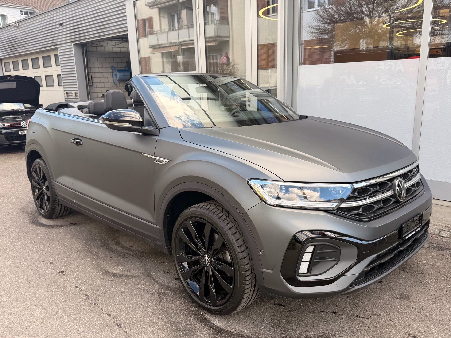 VW T-Roc 1.5 TSI DSG R-LINE *** EDITION GREY ***-image-2