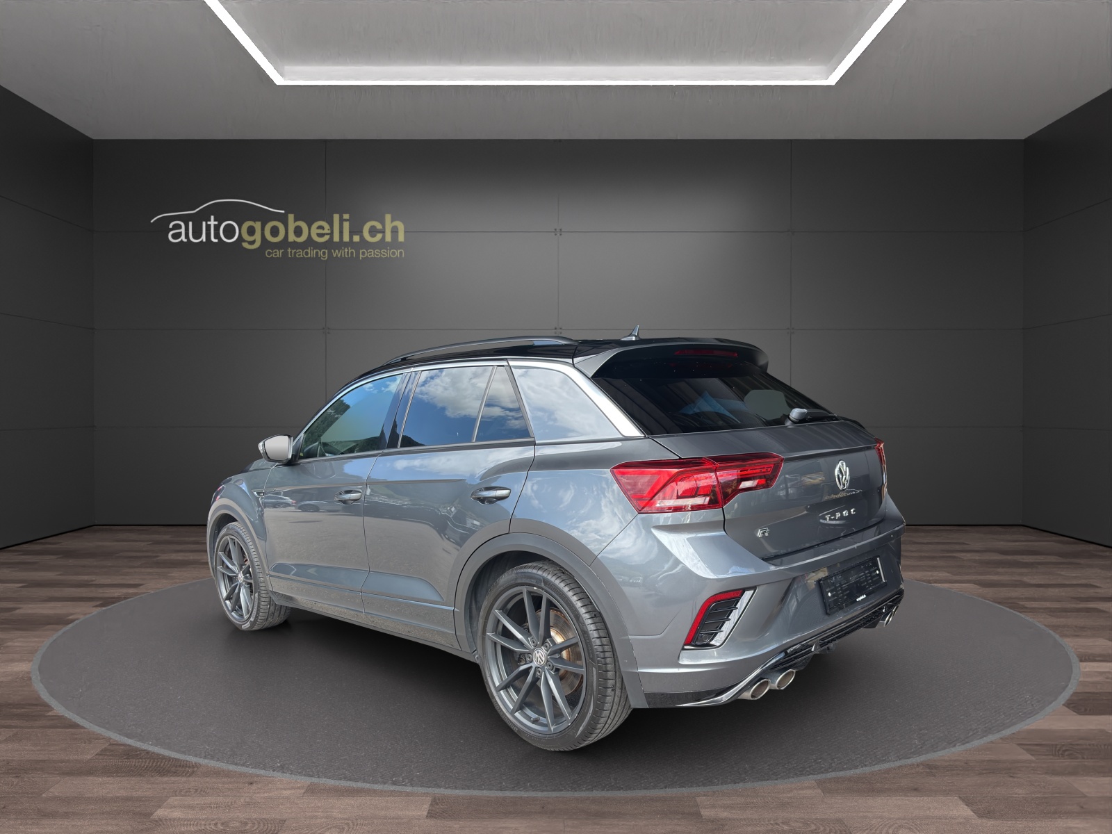VW T-Roc 2.0 TSI R DSG 4Motion-image-1