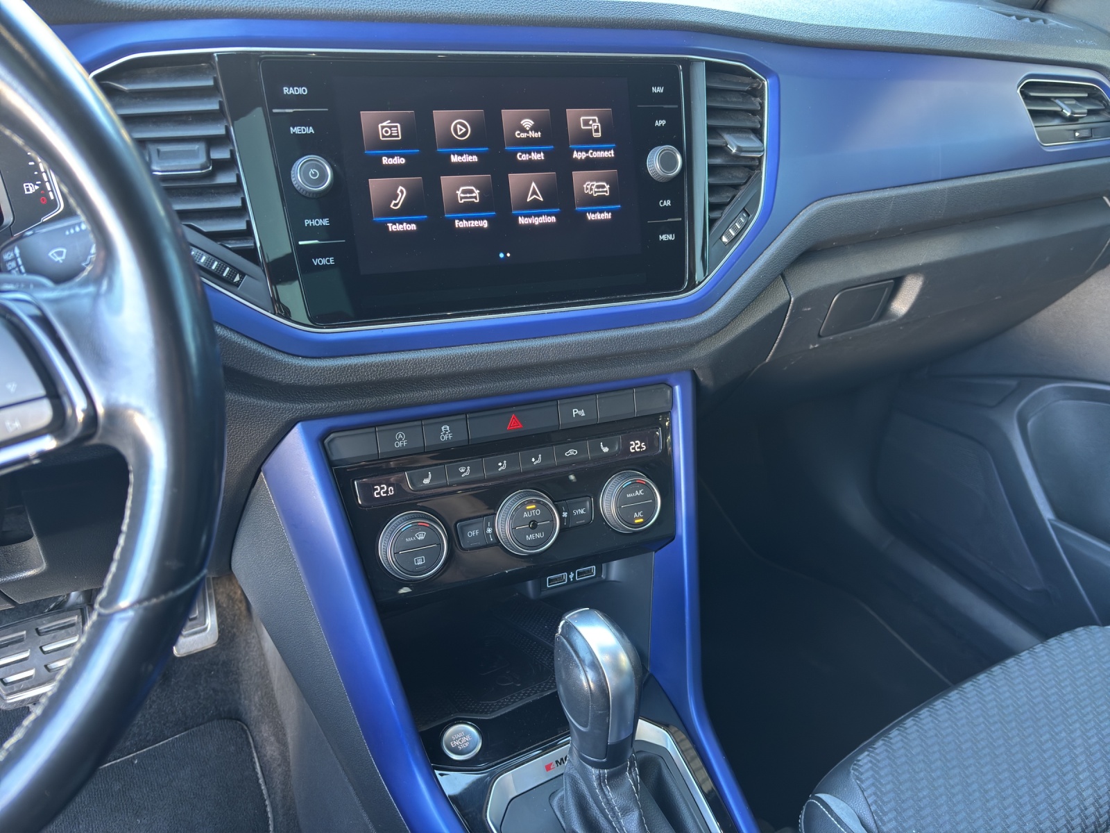 VW T-Roc 2.0 TSI R DSG 4Motion-image-6