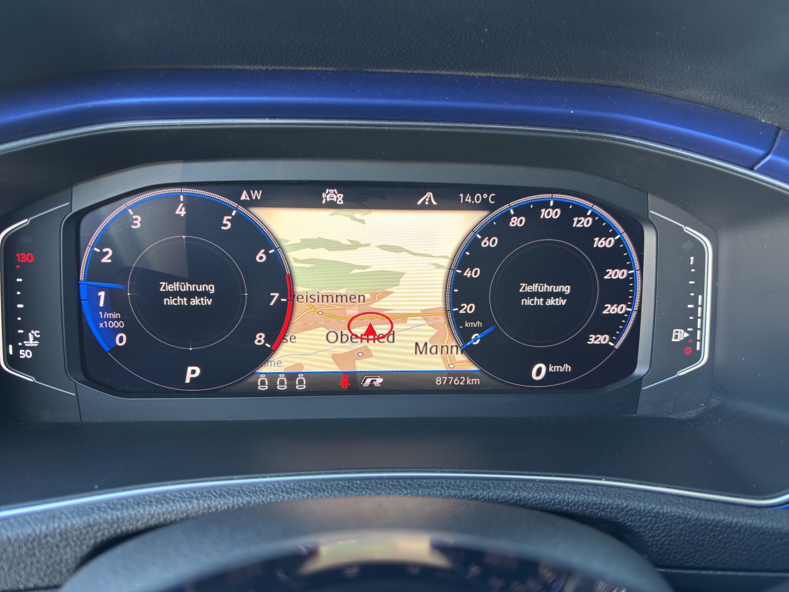 VW T-Roc 2.0 TSI R DSG 4Motion-image-5