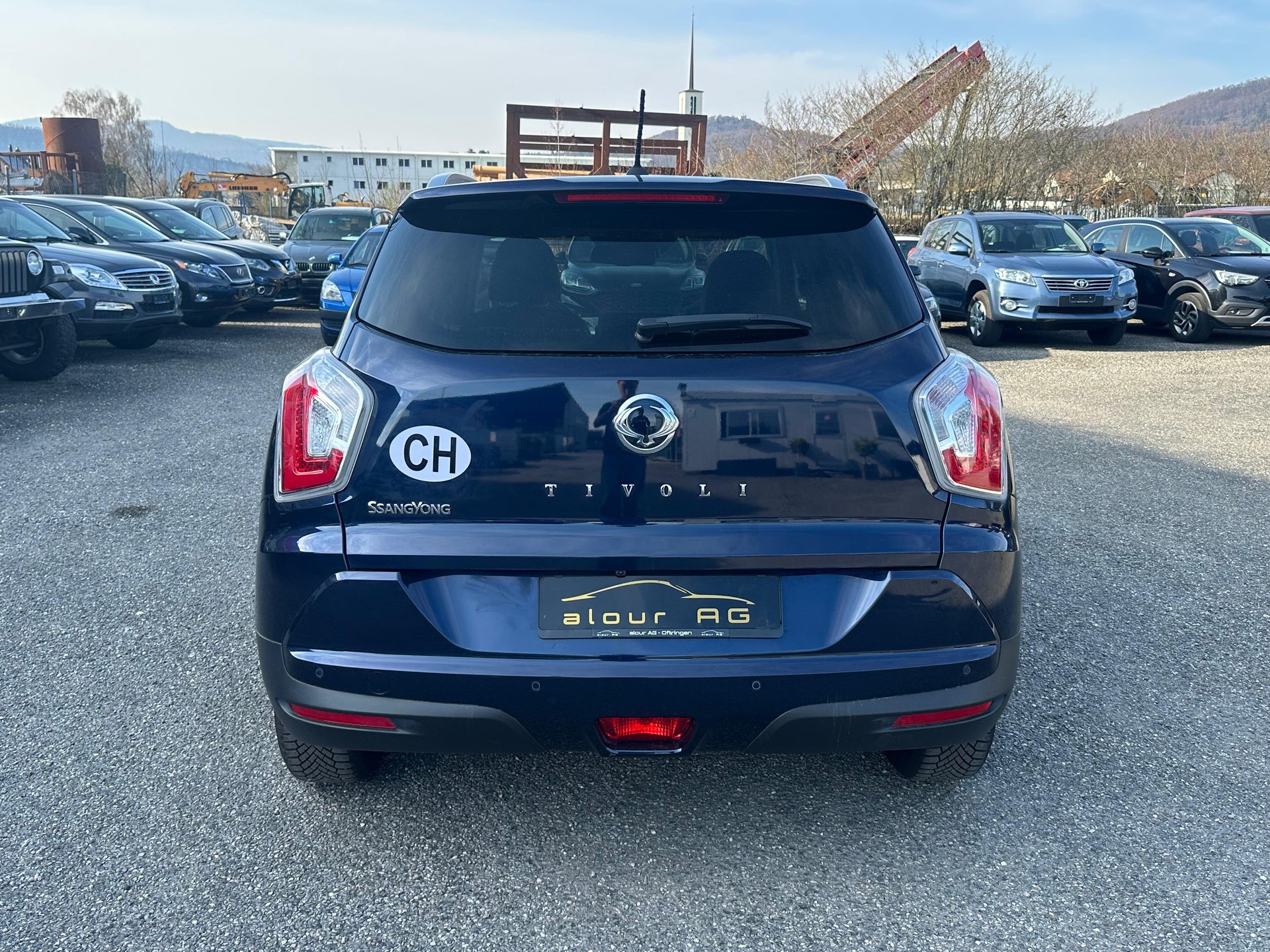 KGM-SsangYong Tivoli 1.6 eXDi Sapphire 4WD Automatic-image-3
