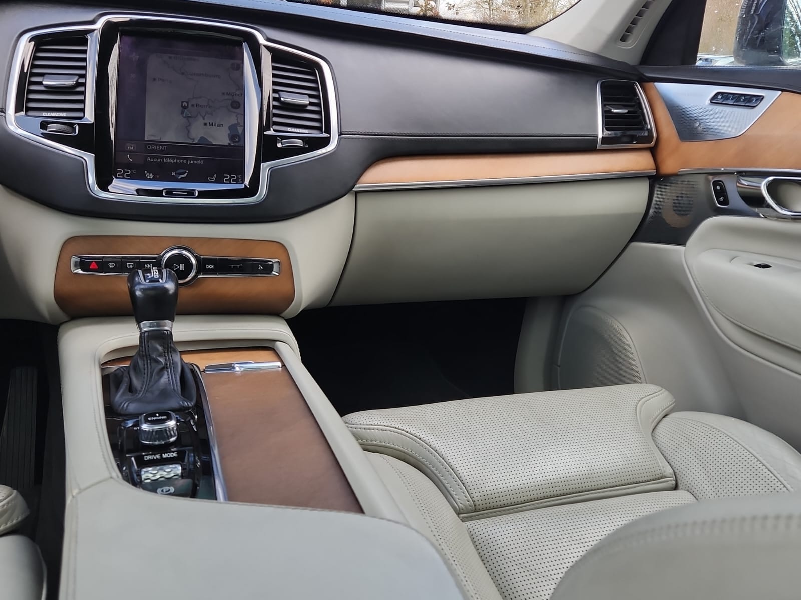 VOLVO XC90 T6 AWD Inscription Geartronic-image-15
