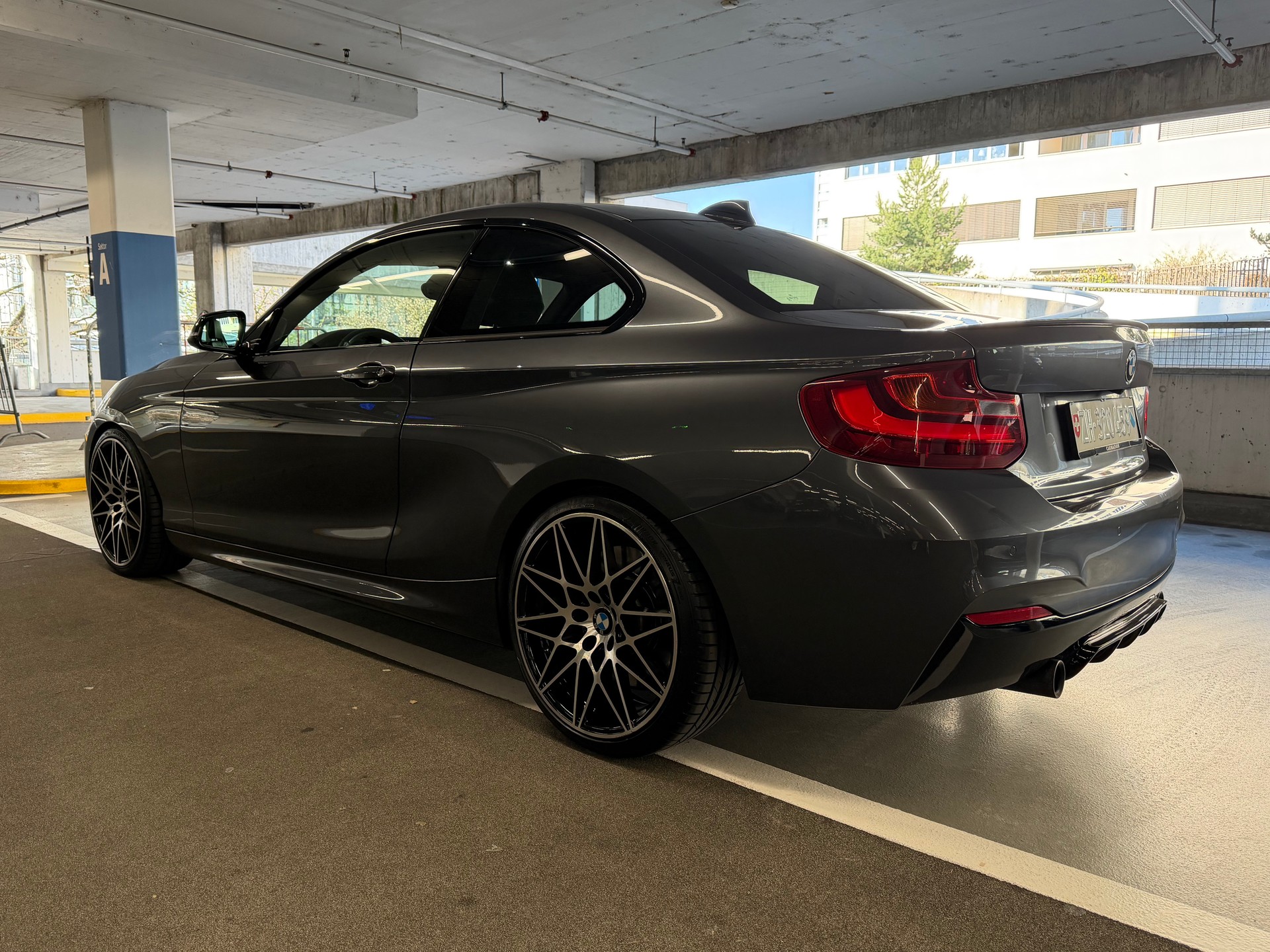 BMW M235i-image-5