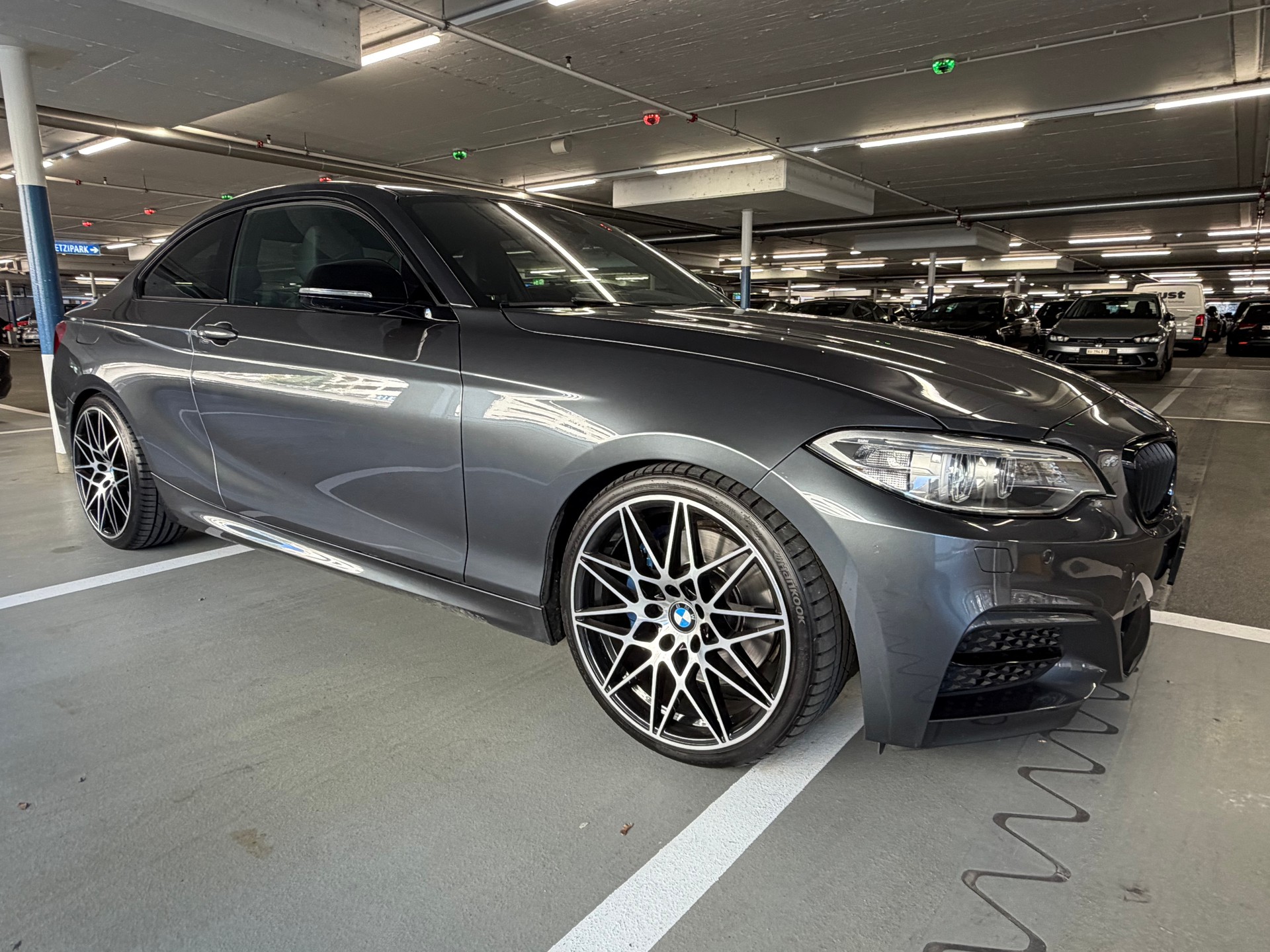 BMW M235i-image-1