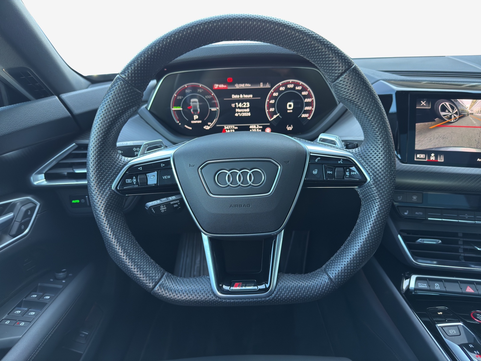 AUDI RS e-tron GT quattro-image-10
