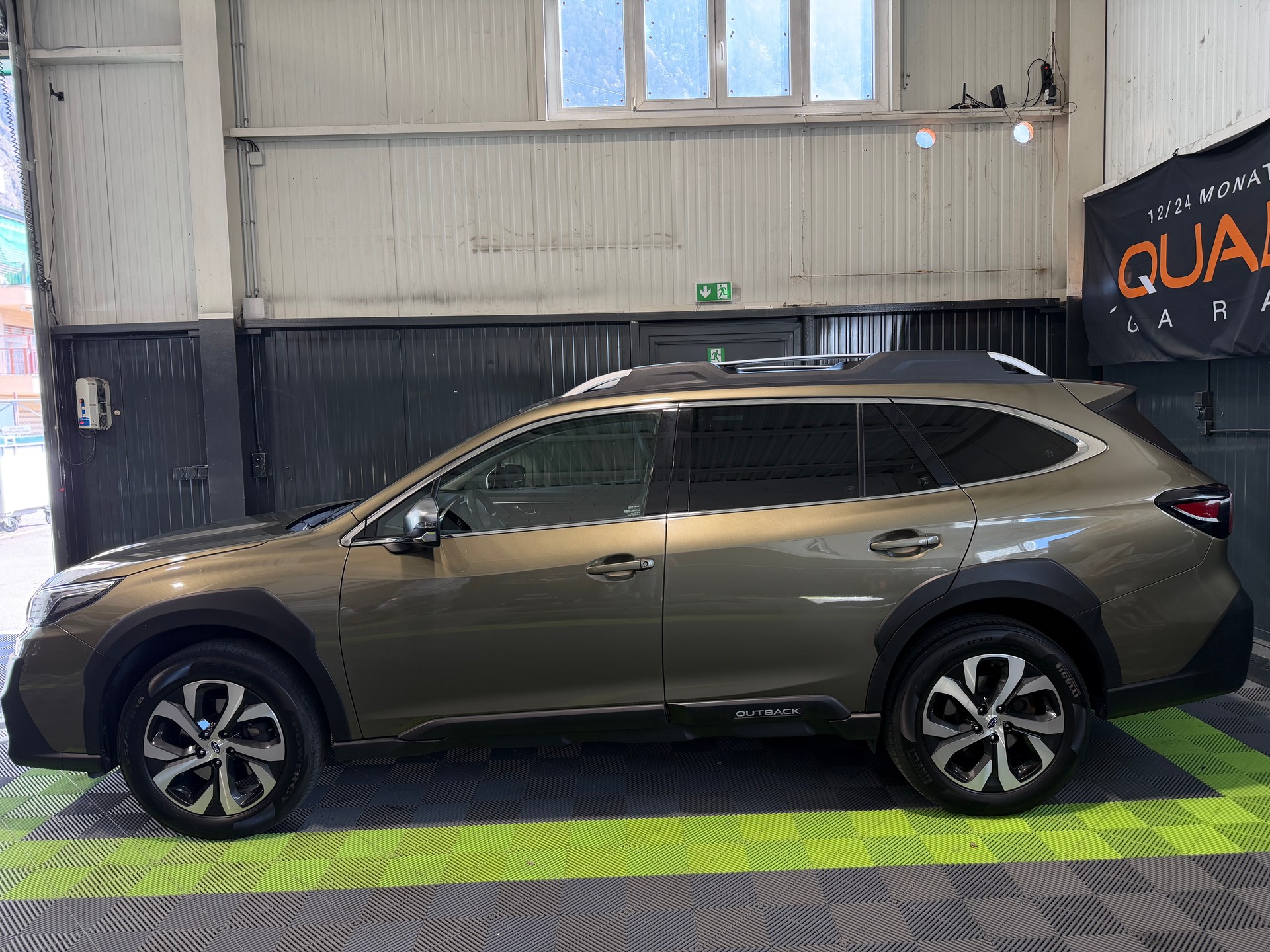 SUBARU Outback 2.5i Luxury AWD Lineartronic-image-2