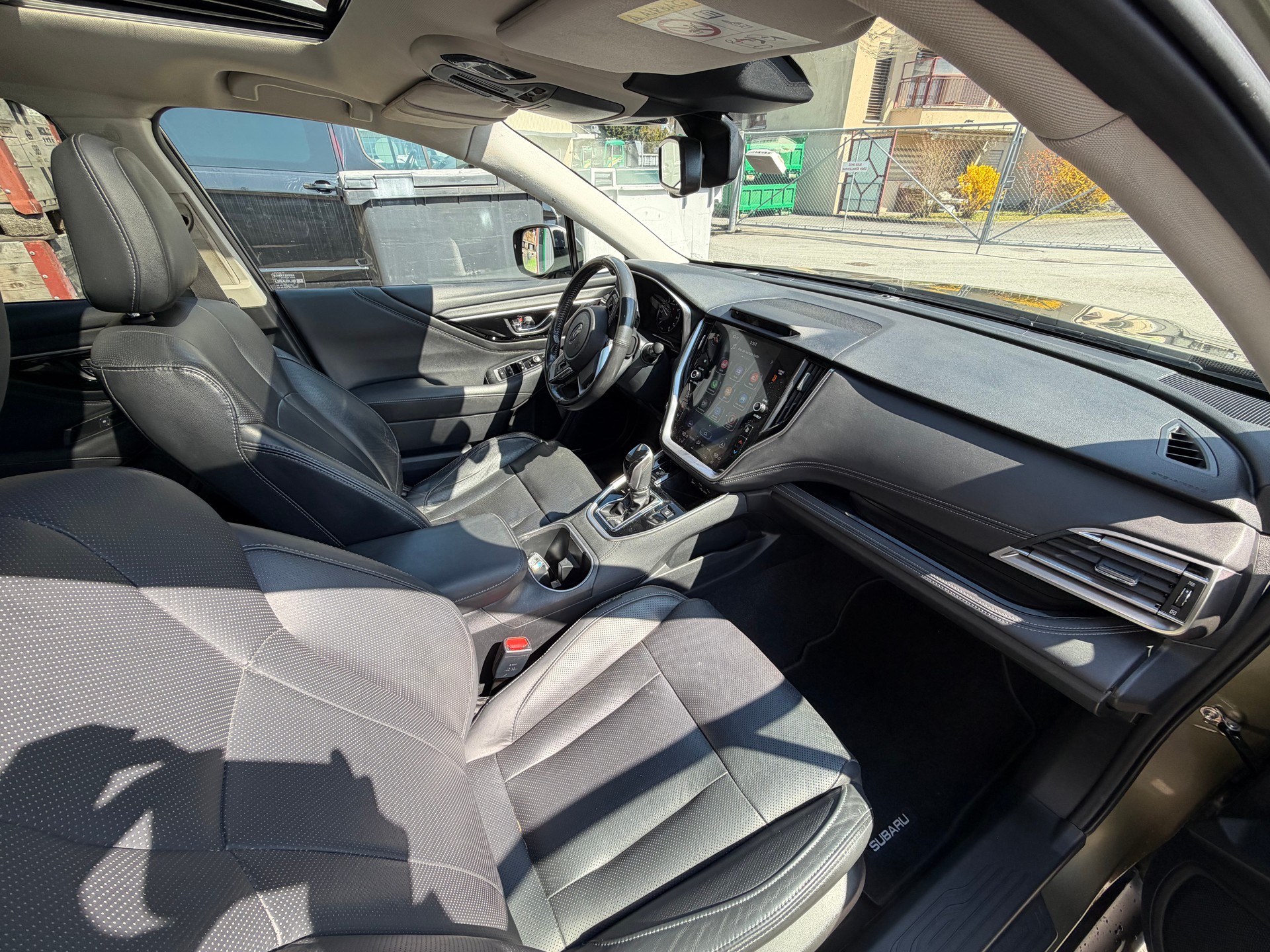 SUBARU Outback 2.5i Luxury AWD Lineartronic-image-11