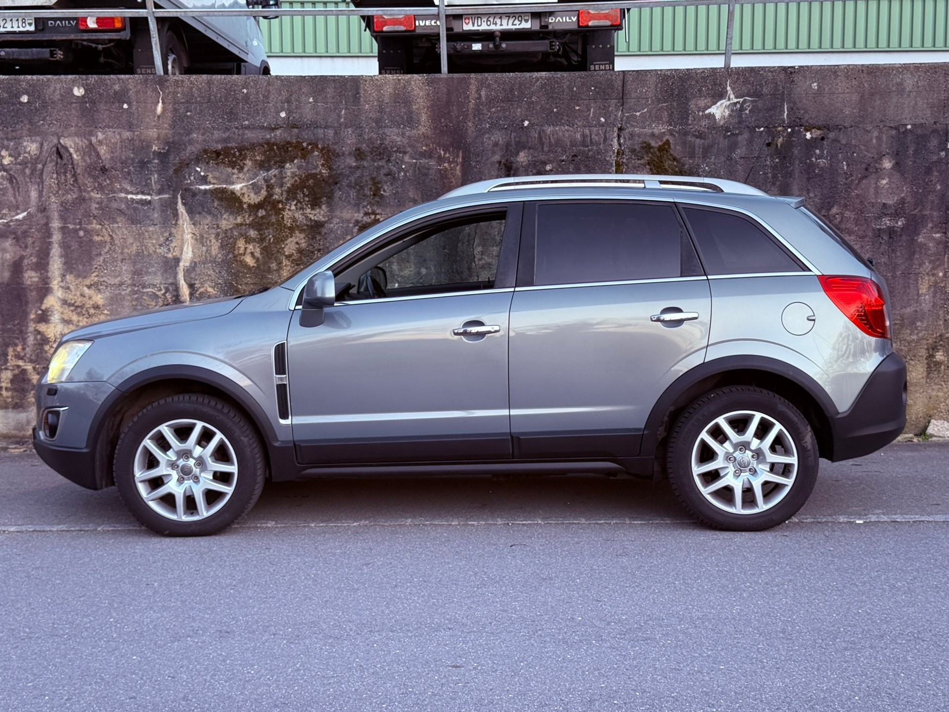OPEL Antara 2.2 CDTi Cosmo 4WD Automatic-image-3