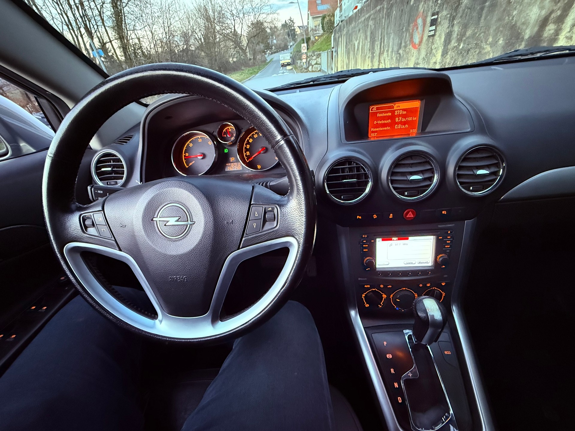 OPEL Antara 2.2 CDTi Cosmo 4WD Automatic-image-12