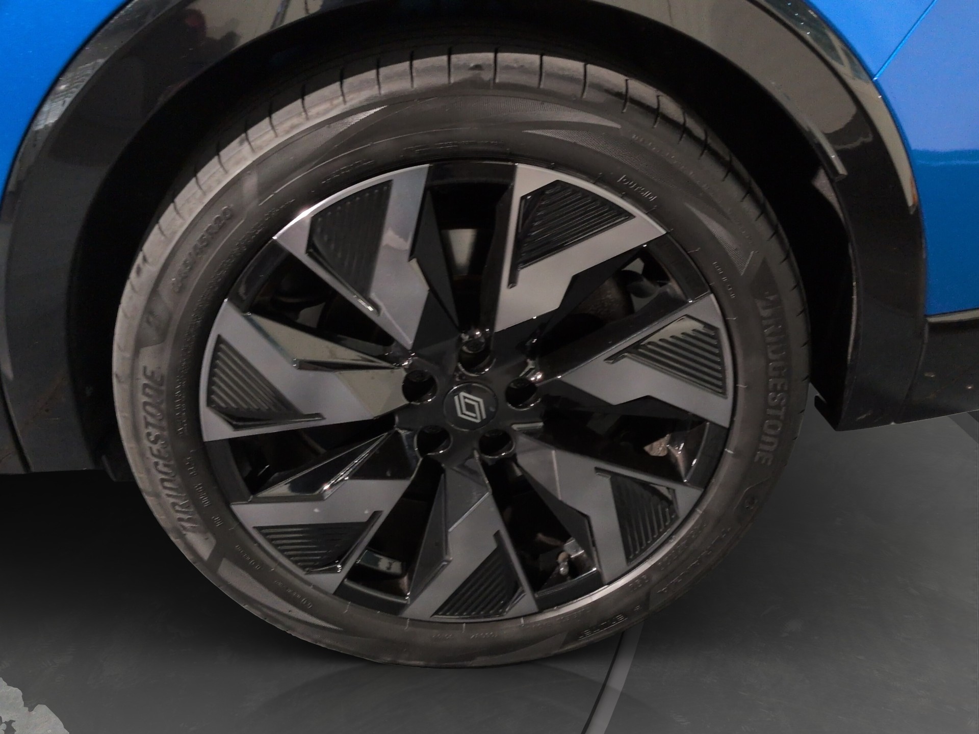 RENAULT Rafale 1.2 E-Tech Plug-in Hybrid 300 4x4 Esprit Alpine-image-24