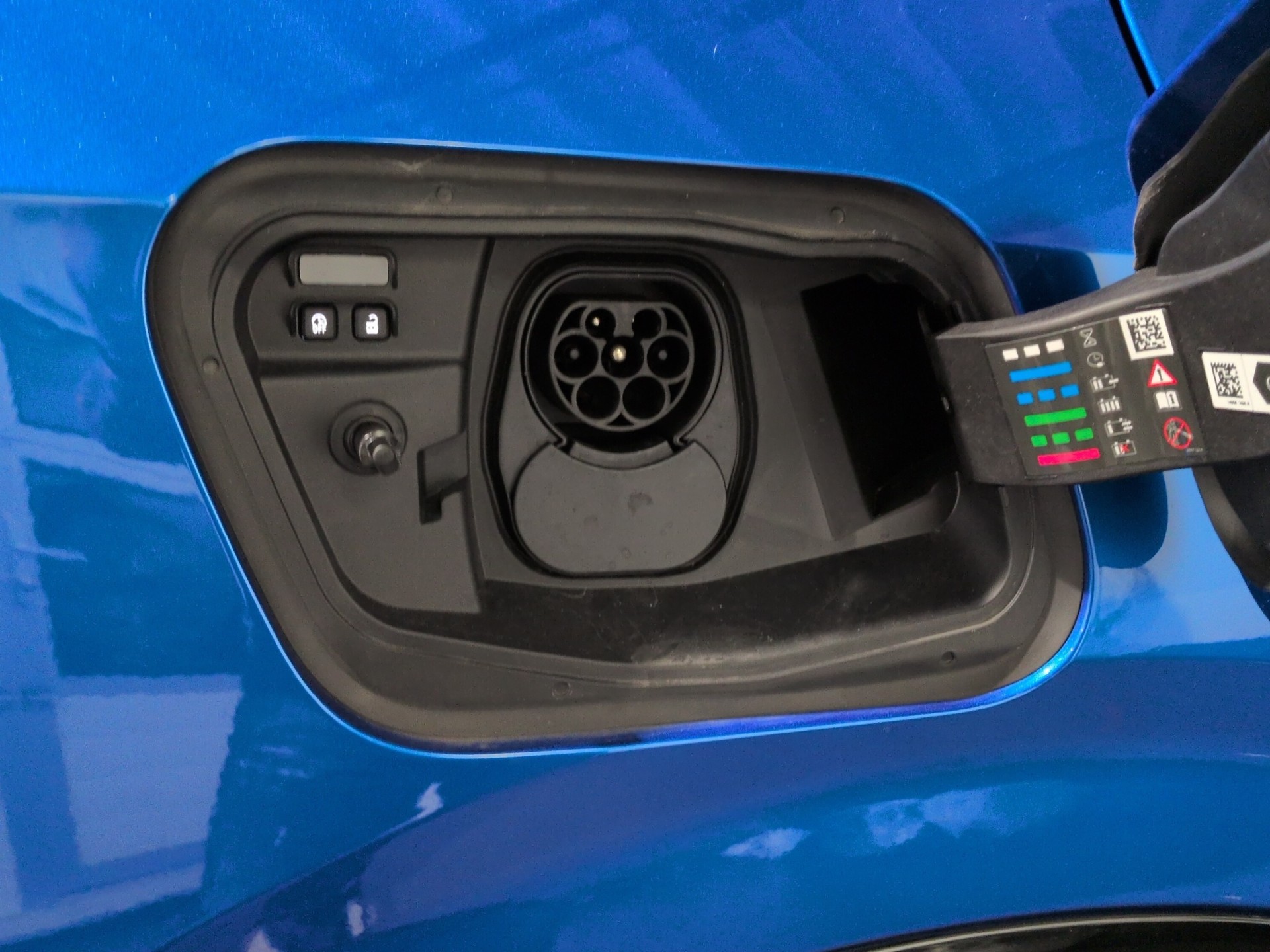 RENAULT Rafale 1.2 E-Tech Plug-in Hybrid 300 4x4 Esprit Alpine-image-21