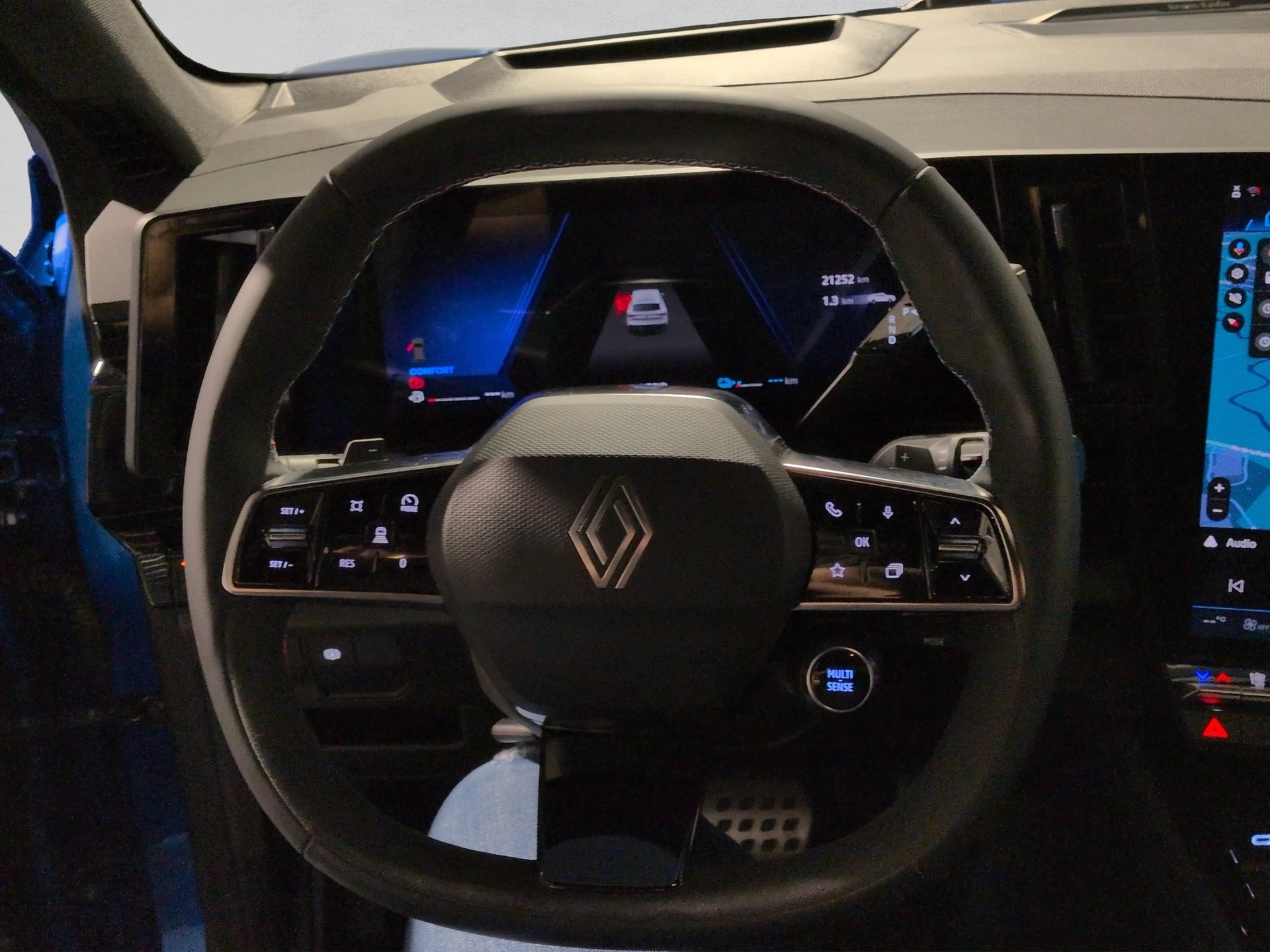 RENAULT Rafale 1.2 E-Tech Plug-in Hybrid 300 4x4 Esprit Alpine-image-9