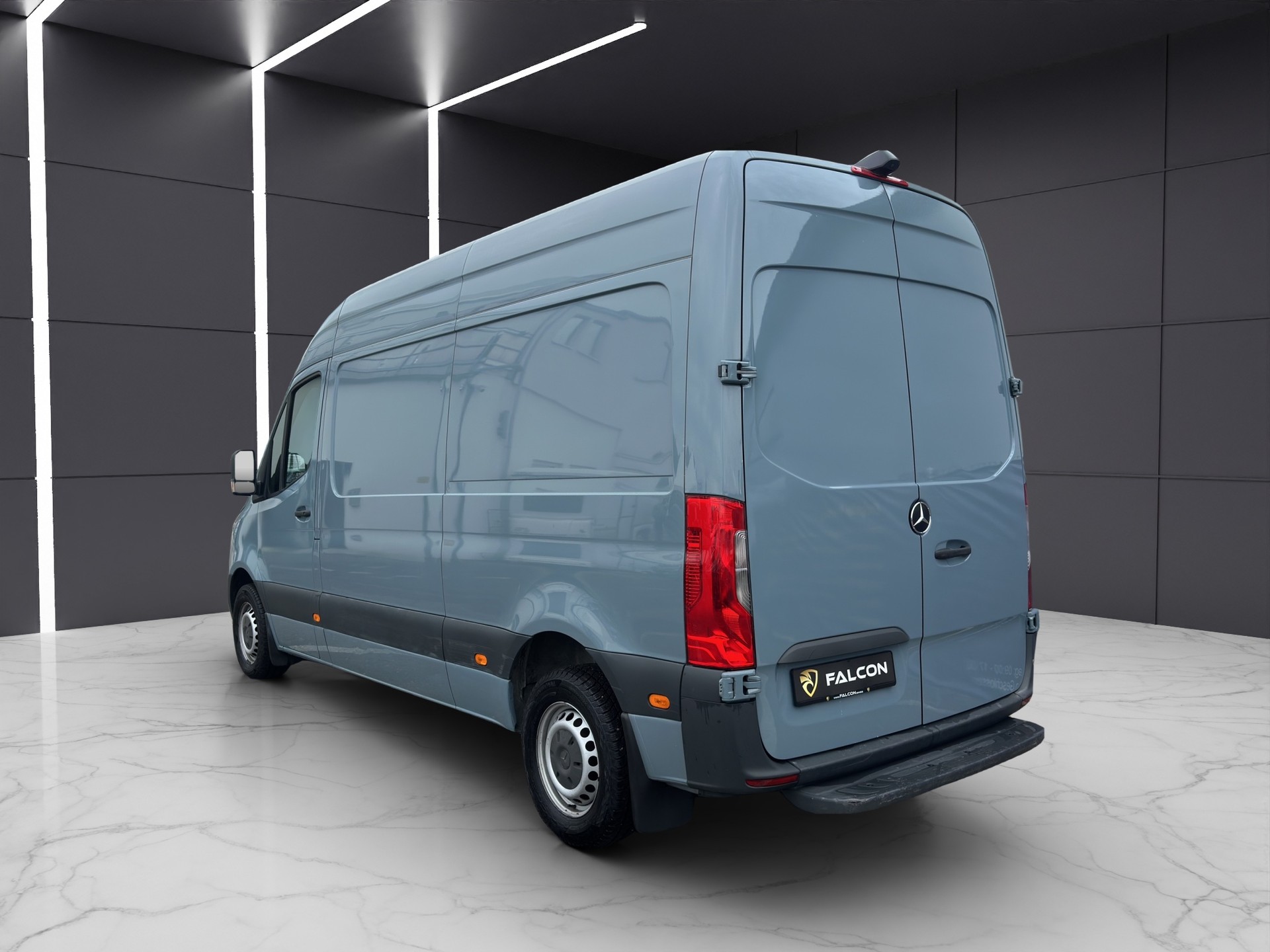 MERCEDES-BENZ Sprinter 214 CDI Standard 9G-TRONIC FWD-image-4